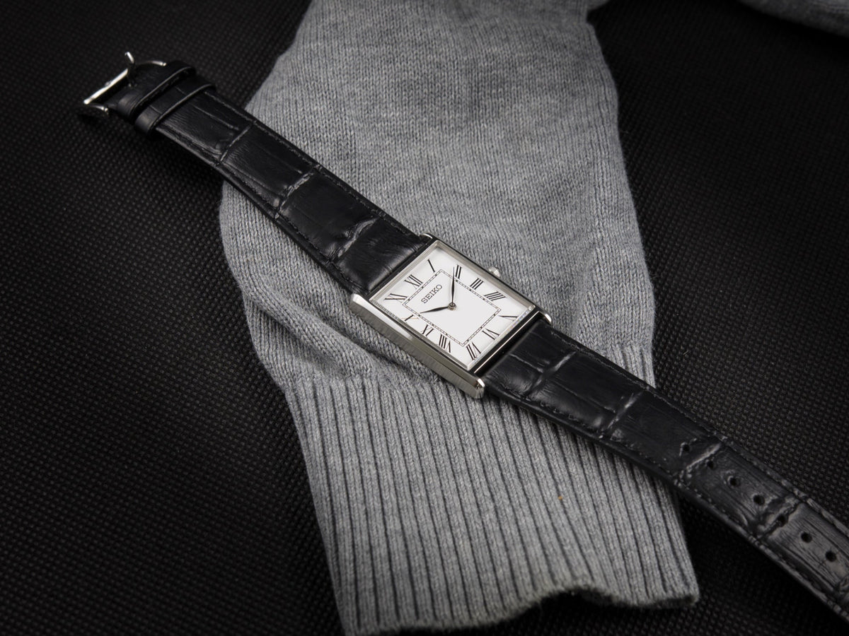 Why choose the Seiko SWR049P1 Essentials watch for an elegant and clas