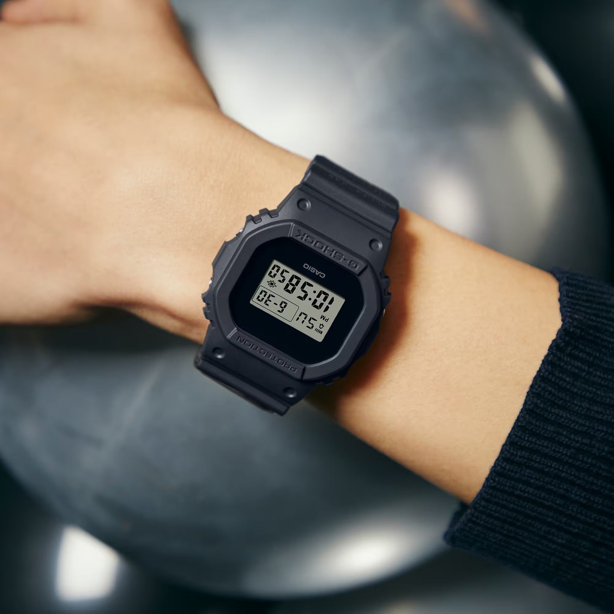 Montre Casio G-Shock DWE-5657RE-1 Homme Noir
