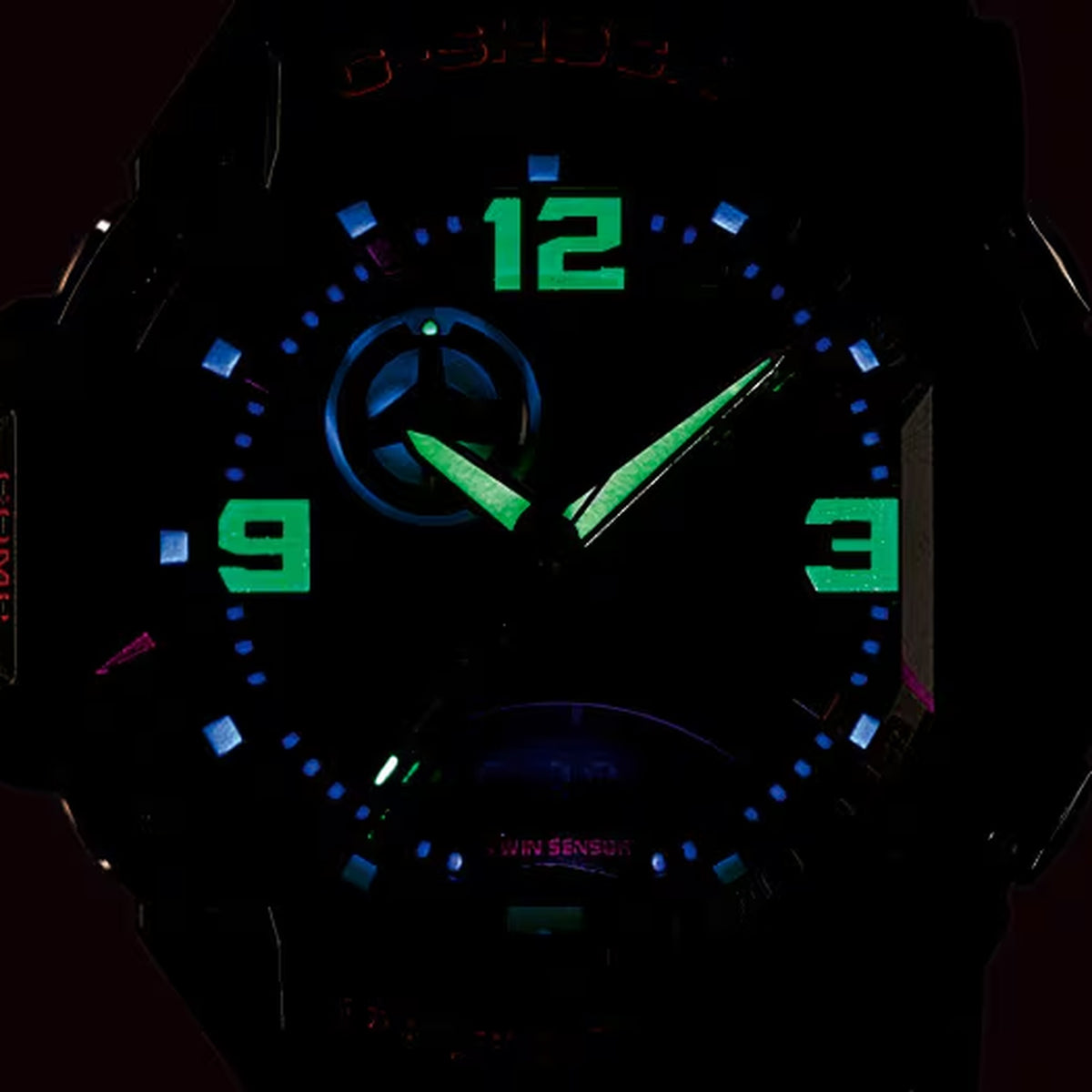 Casio G-Shock GA-1000-4B Herrenuhr Schwarz Rot
