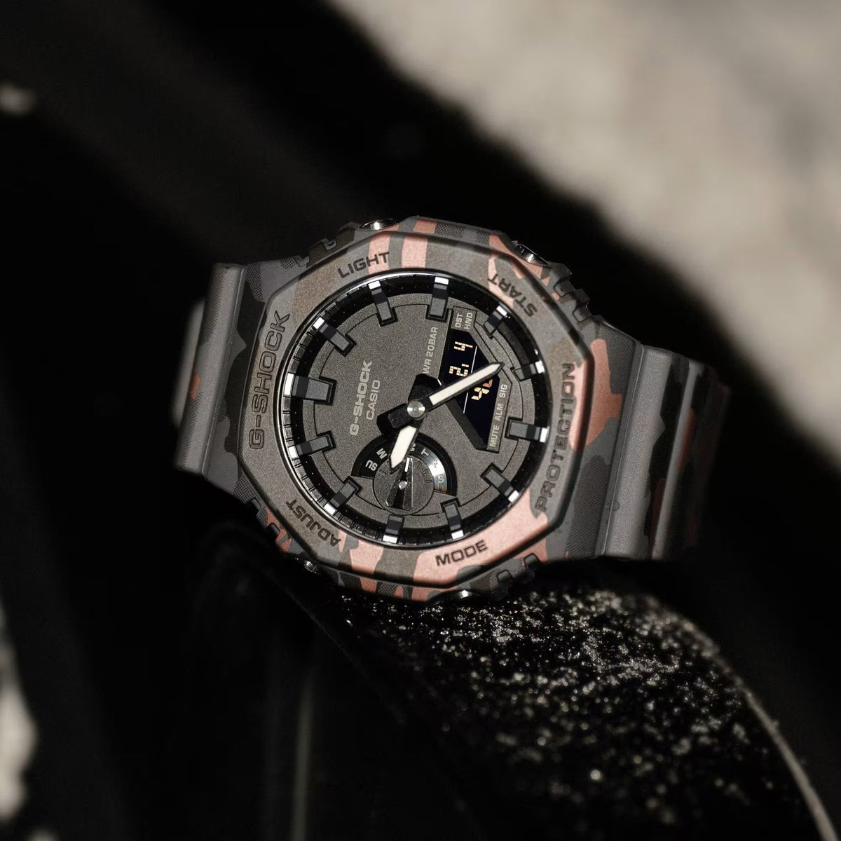 Casio G-Shock GA-2100CM-8A Herrenuhr Camouflage