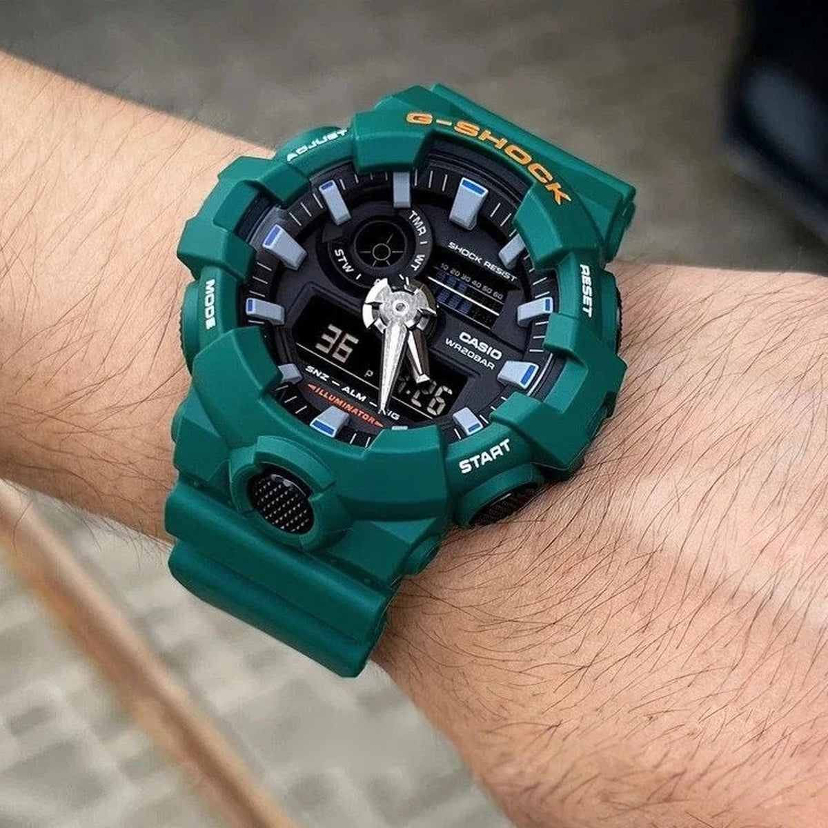 Montre Casio G-Shock GA-700SC-3A Homme Vert