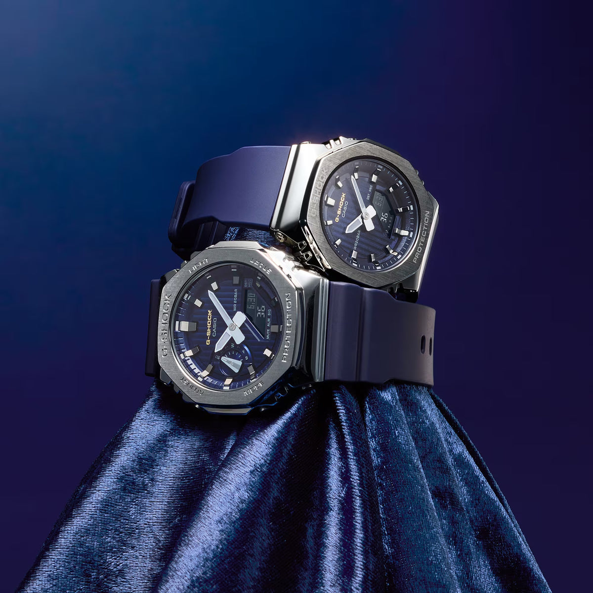 Casio G-Shock GM-S2110SH-2A Damenuhr Silber Blau