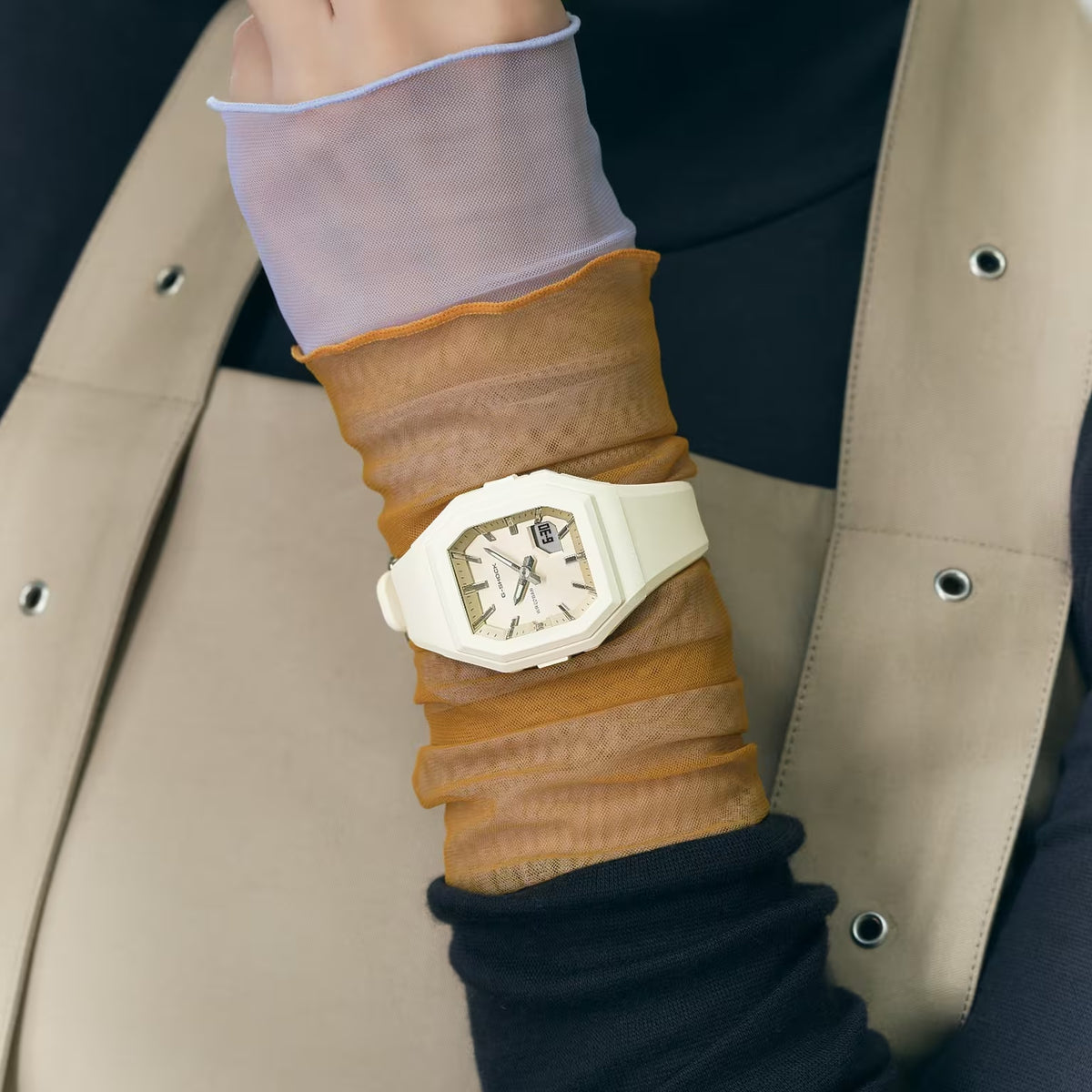Montre Casio G-Shock GMA-S160-7A Analogique / Digitale Blanc Femme