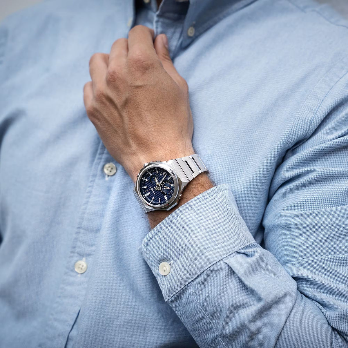 Casio G-Shock Uhr GST-B1000D-2A Herren Silber Blau