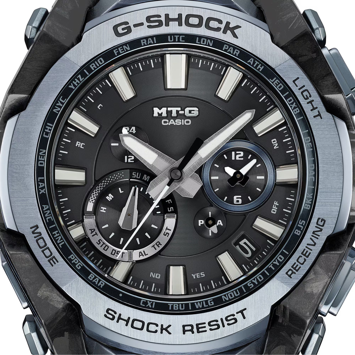 Montre Casio G-Shock MTG-B4000B-1A2 Solaire Radio-piloté