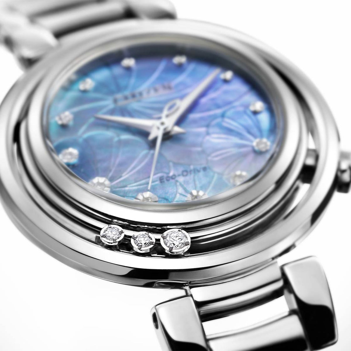 Citizen EM1110-81N Eco-Drive Damenuhr mit Diamanten, 29,8 mm, Perlmutt