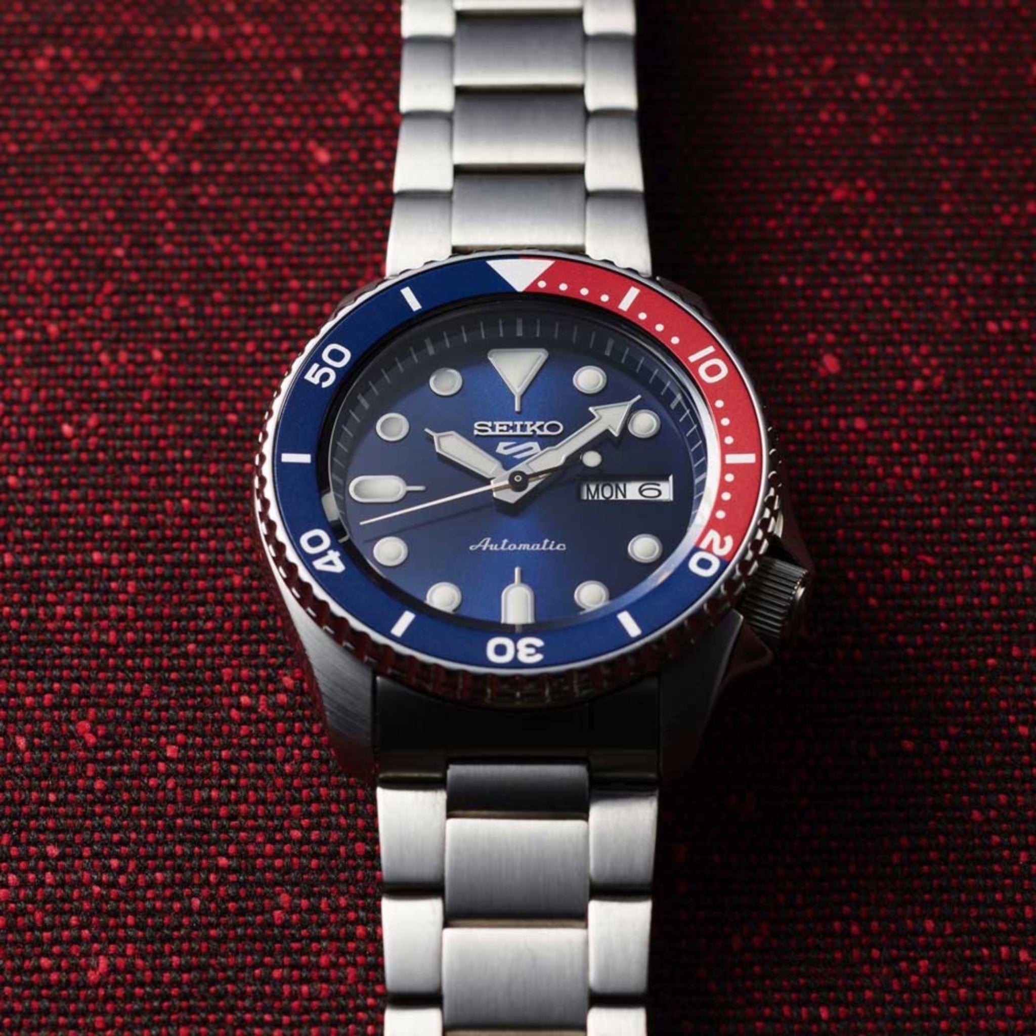 Seiko 5 Sports SRPD53K1 Blau-Rot Pepsi Stahlarmband Herren-Automatikuhr