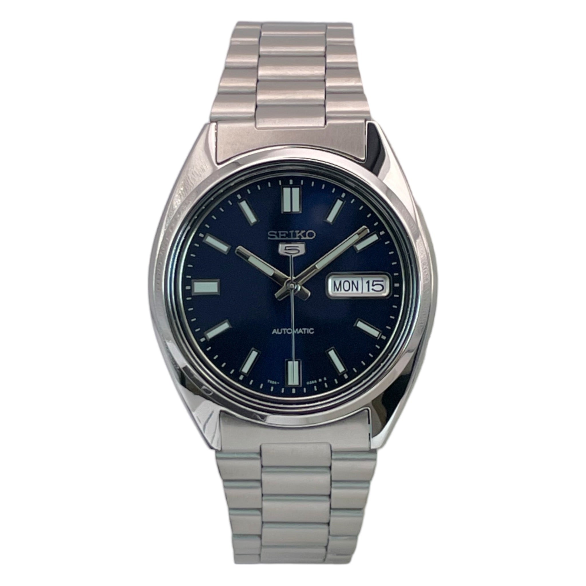 Seiko 5 blue outlet dial leather strap