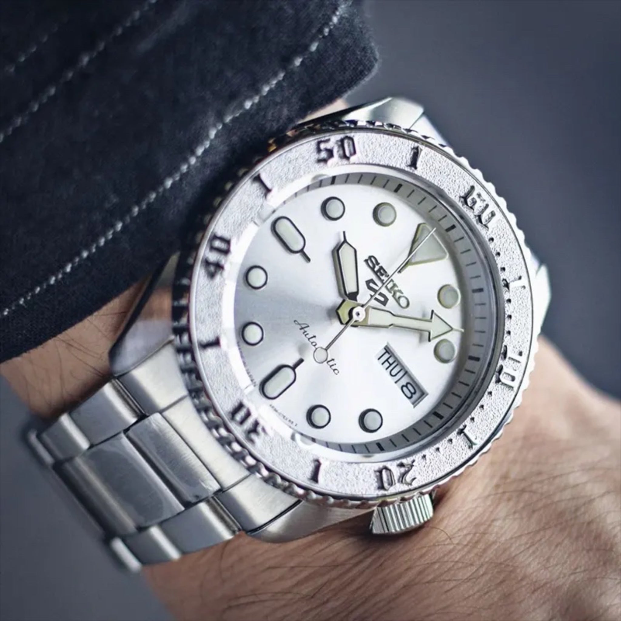 Montre Automatique Homme Seiko 5 Sports SRPE71K1 Argenté Bracelet Acier