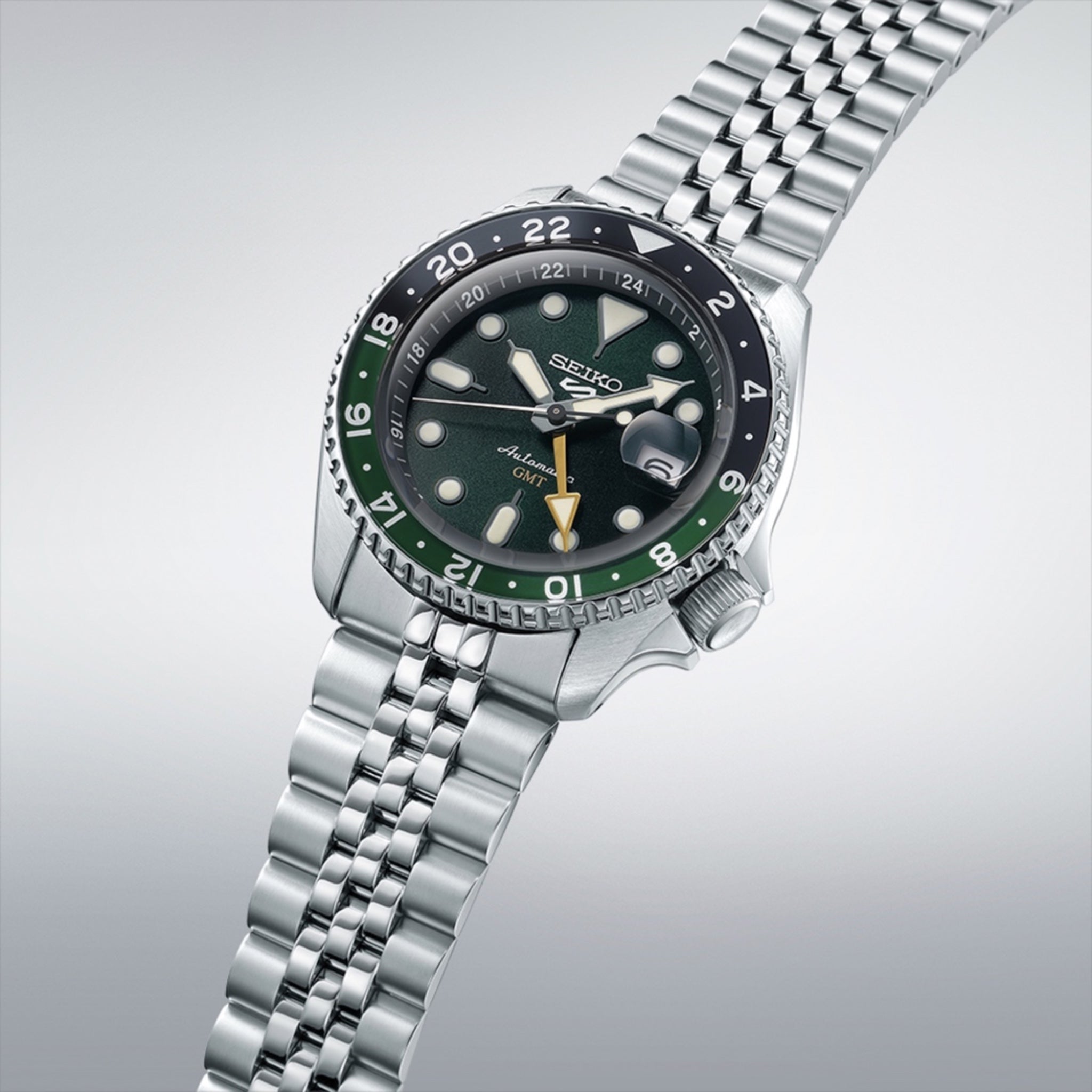 Seiko 5 Sports GMT SSK035K1 Grüne Herren-Automatikuhr mit Stahlarmband