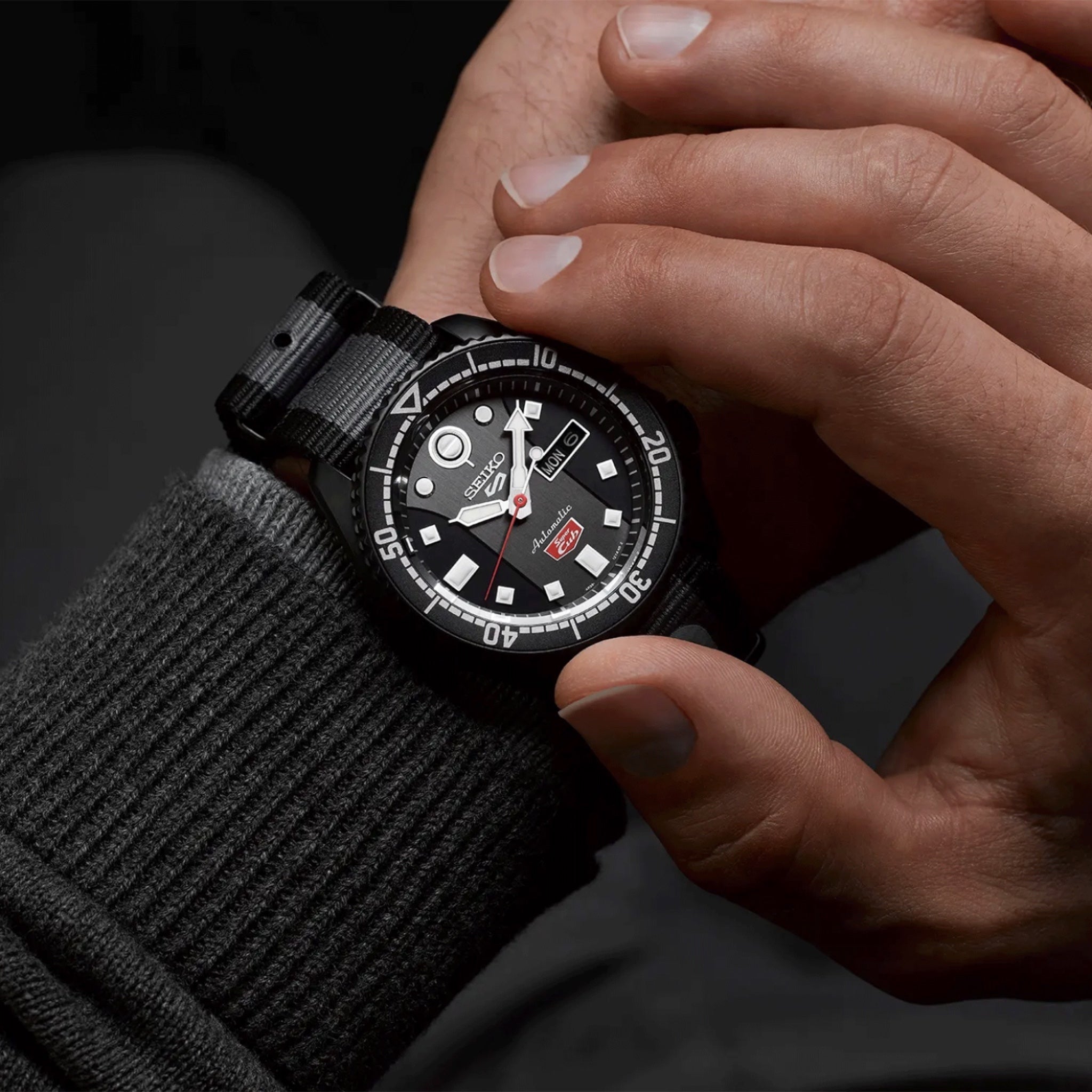 Montre Automatique Homme Seiko 5 Sports SRPJ75K1 Édition Limitée Honda Super Cub Noir