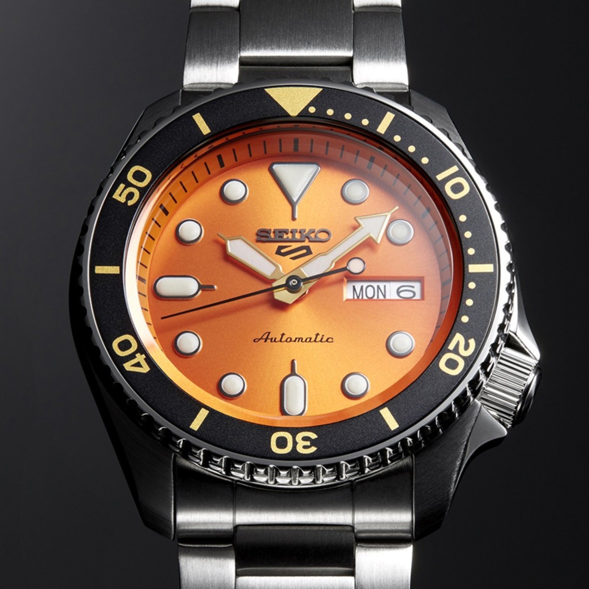 Seiko 5 Sports SRPD59K1 Orange Herren-Automatikuhr mit Stahlarmband