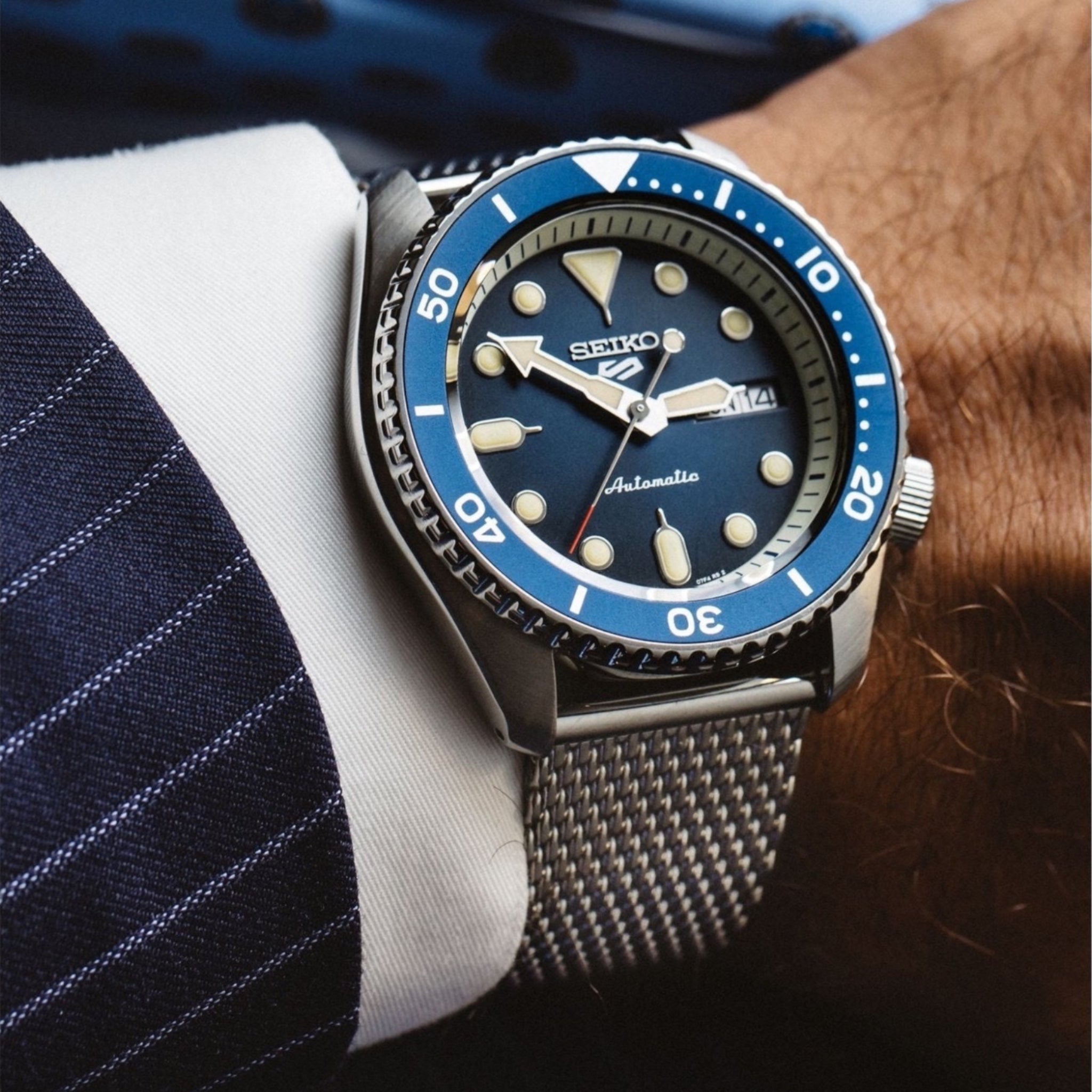 Seiko 5 Sports SRPD71K1 Suits Blue Herren-Automatikuhr mit Stahl-Mesh-Armband