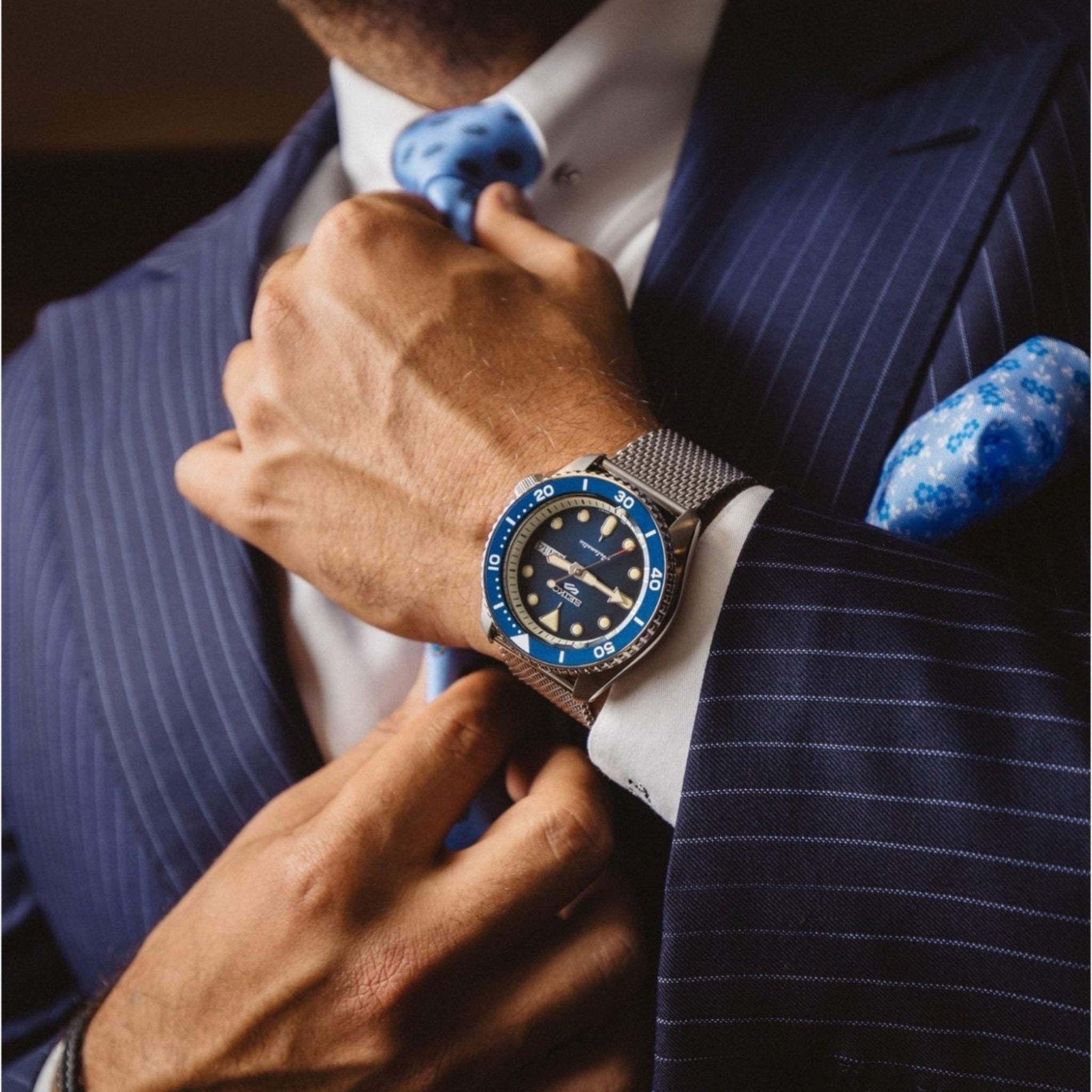 Seiko 5 Sports SRPD71K1 Suits Blue Herren-Automatikuhr mit Stahl-Mesh-Armband