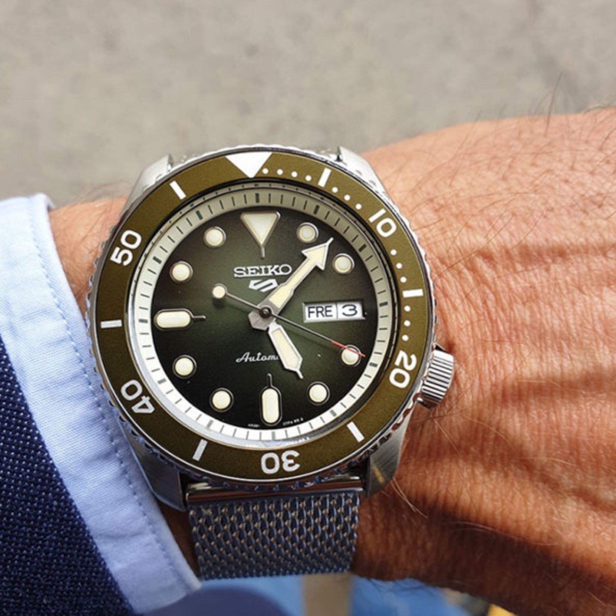 Montre Automatique Homme Seiko 5 Sports SRPD75K1 Suits Vert Bracelet Maille Acier