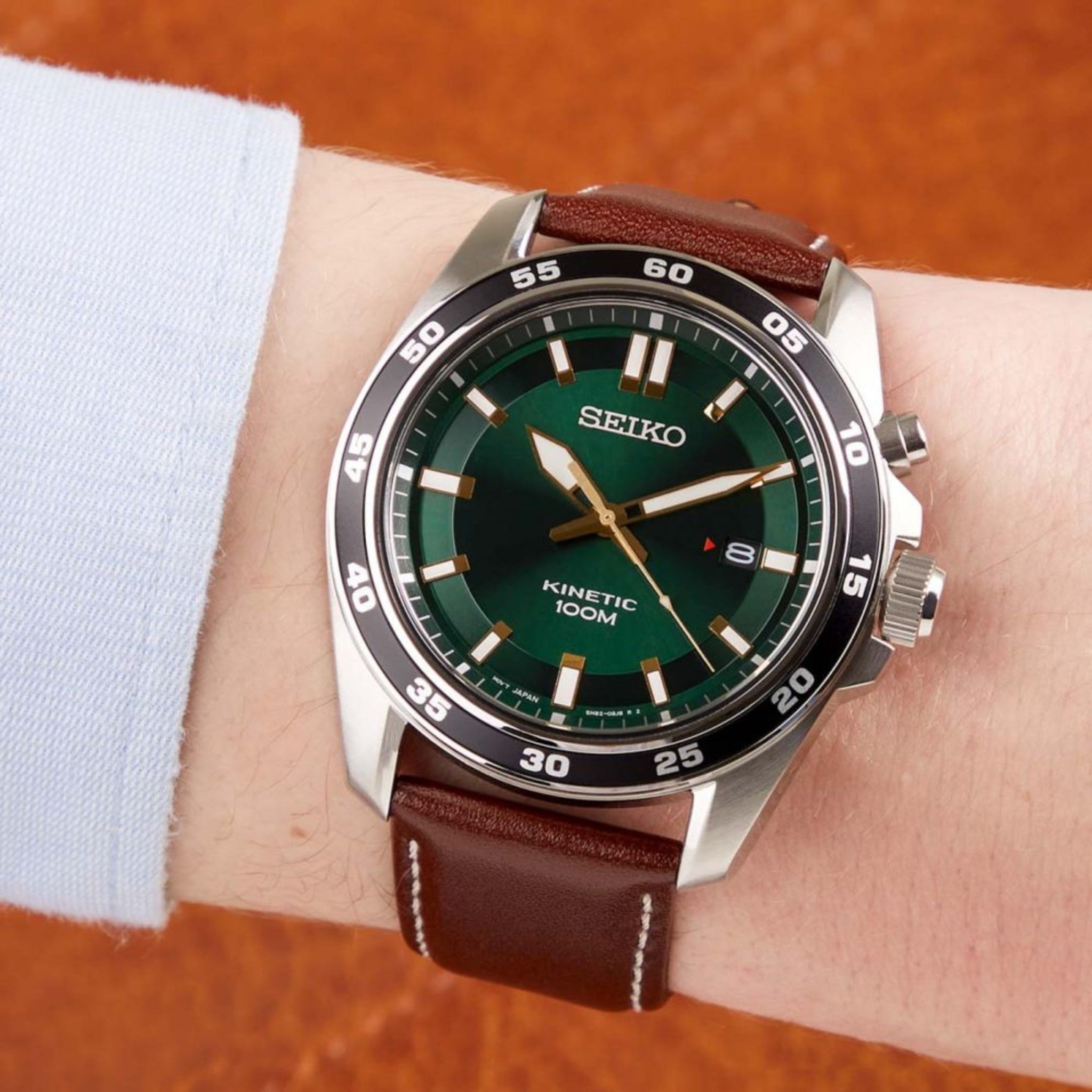 Montre Seiko Sports Kinetic Homme SKA791P1 Vert