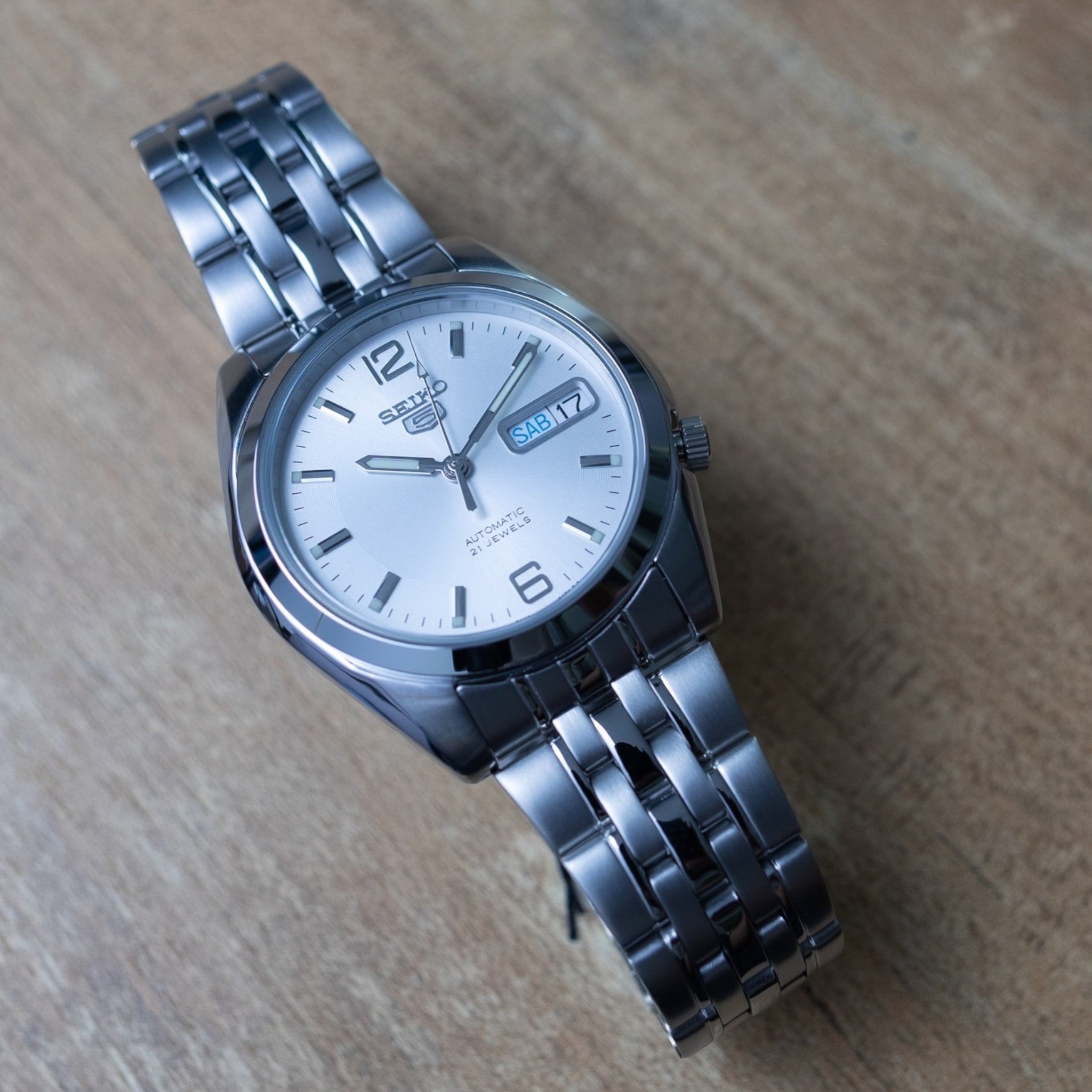 Seiko 5 SNK385K1 Men's Automatic Silver White Watch
