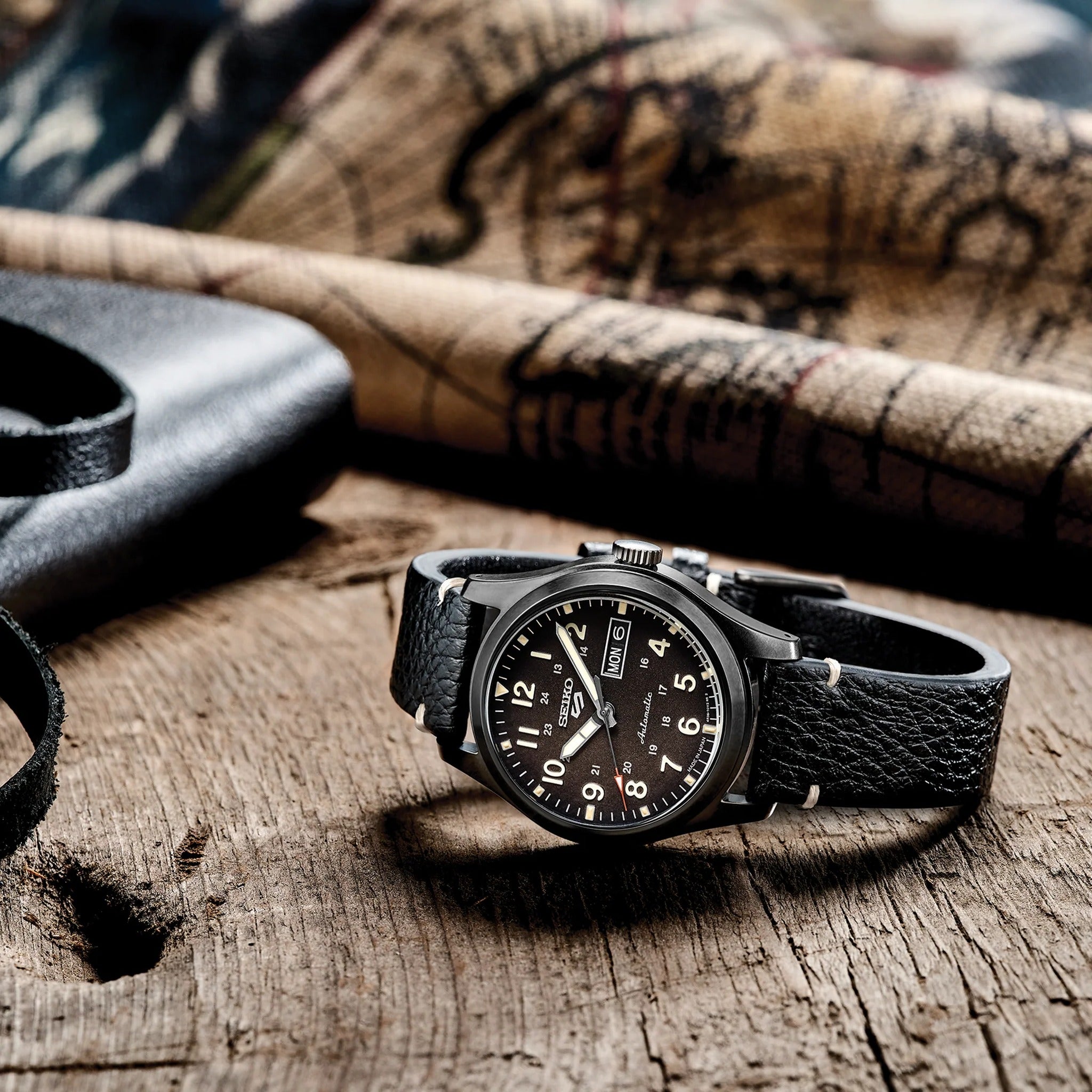 Seiko 5 Sports Herren-Automatikuhr SRPG41K1 Field Sports Schwarzes Lederarmband