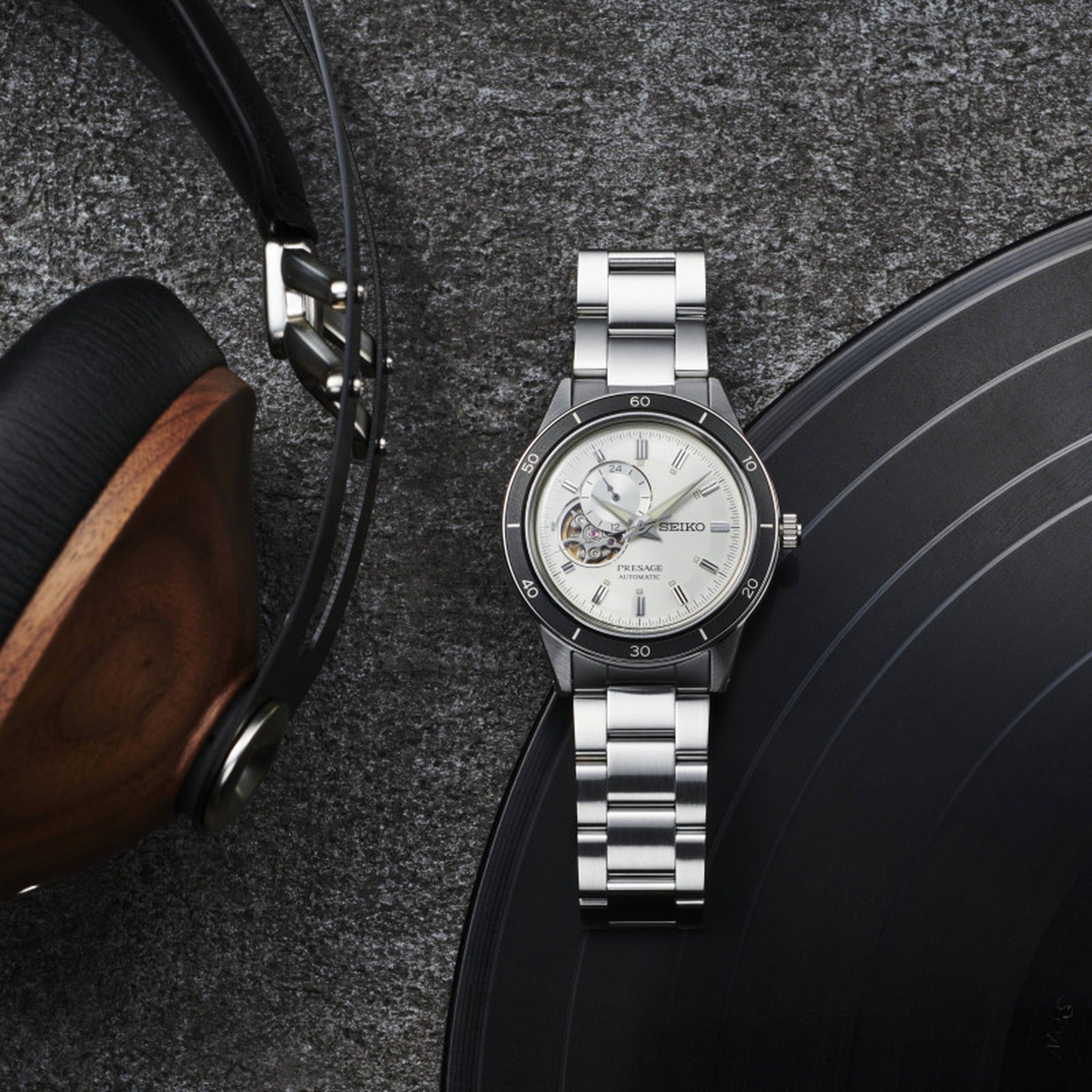 Montre Seiko Presage Cœur Ouvert Homme Automatique SSA423J1 Blanc Style 60's