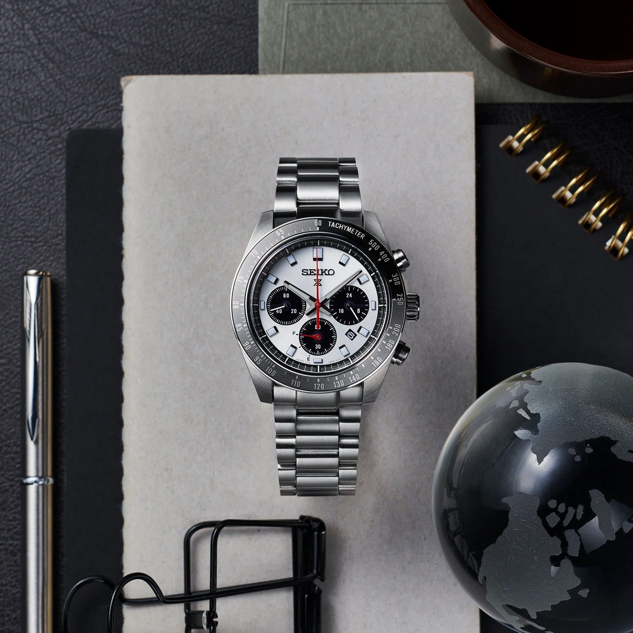 Montre Seiko Prospex Solar Homme SSC911P1 Speedtimer Chronograph Argenté Gris