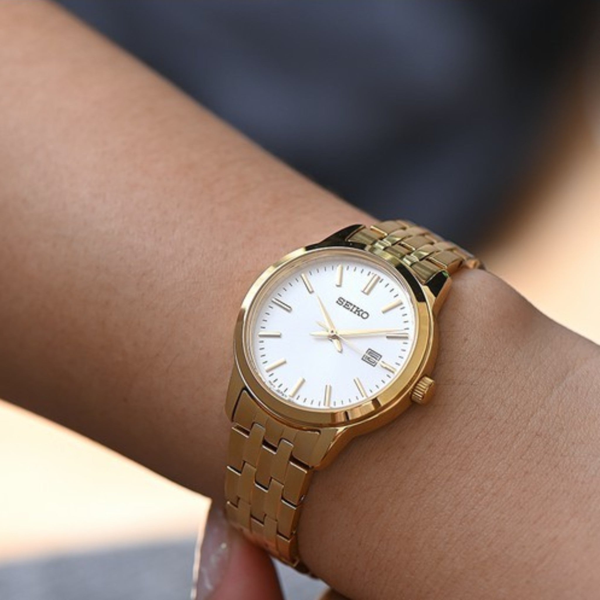 Seiko Classic Women's Watch SUR412P1 White Gold Quartz