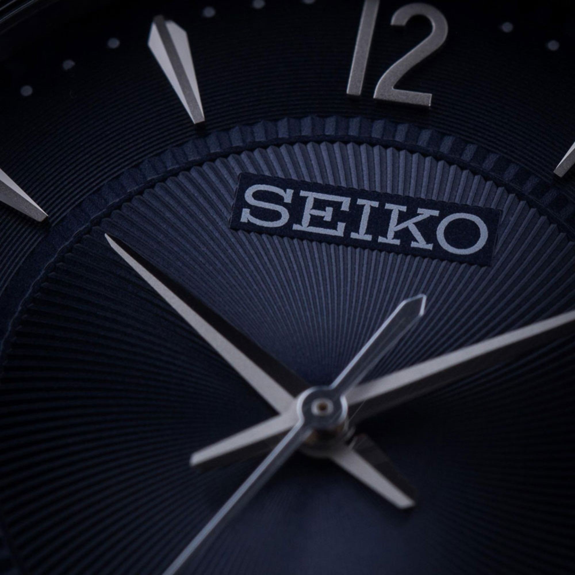 Montre Seiko Classic Homme SUR419P1 Bleu Quartz