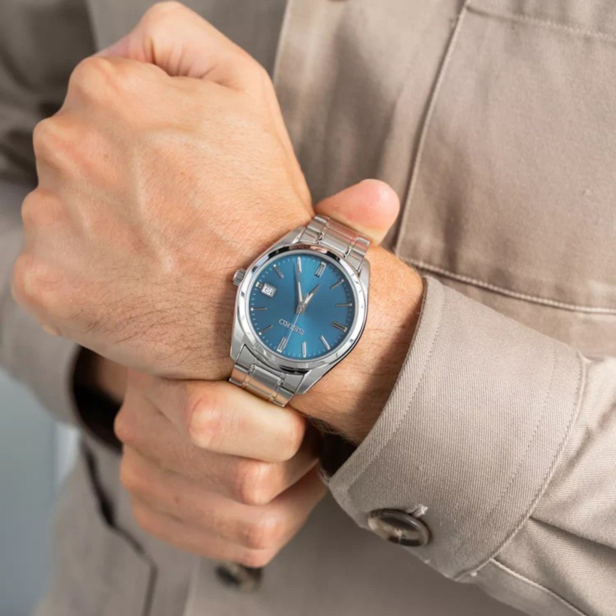 Montre Seiko Classic Homme SUR525P1 Bleu Quartz