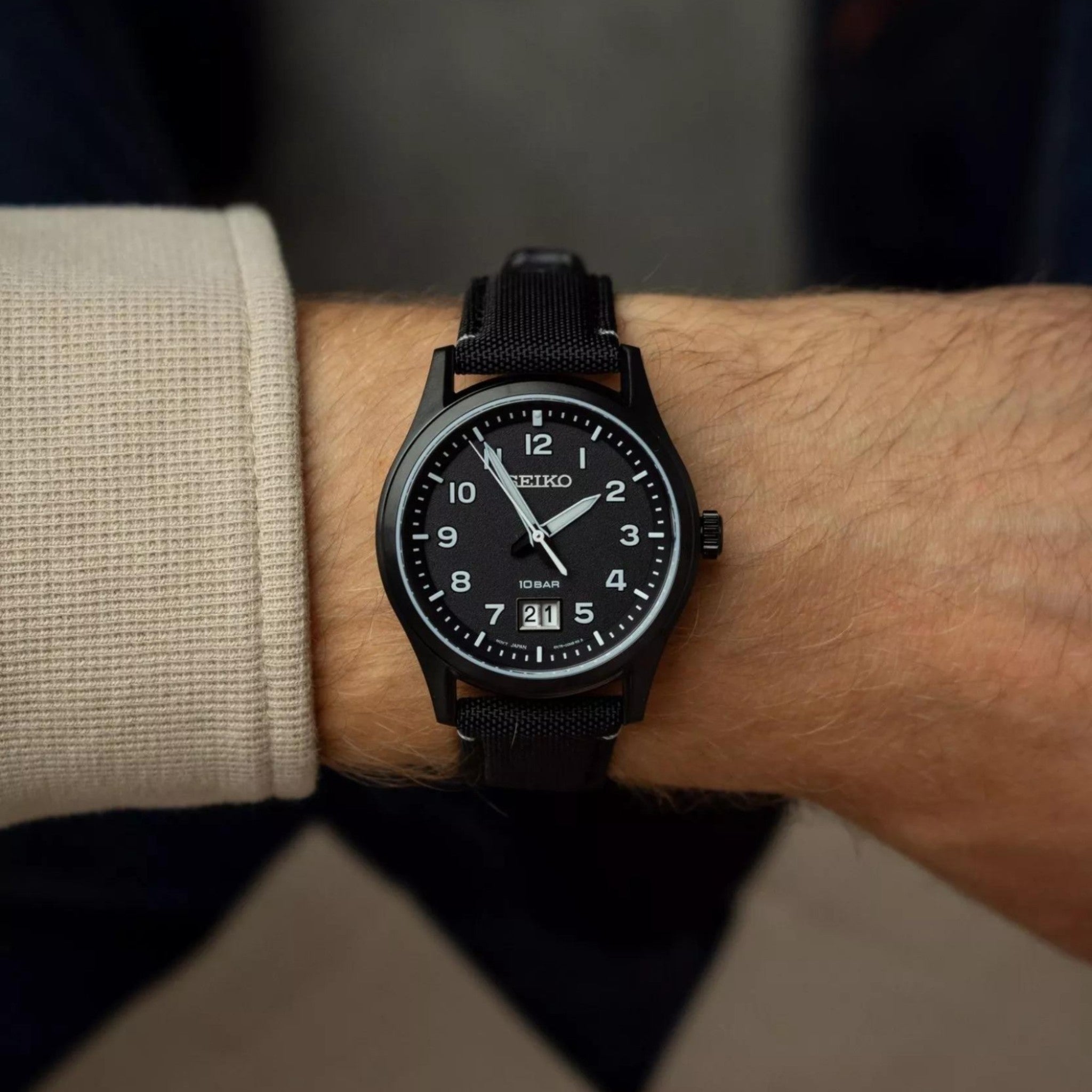 Montre Seiko Sports Homme SUR571P1 Noir Date Quartz