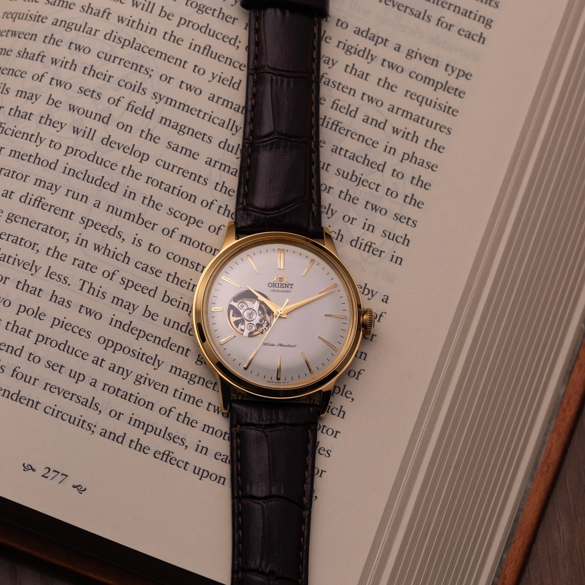 Montre Orient Bambino RA-AG0003S30B Cœur ouvert Blanc Automatique