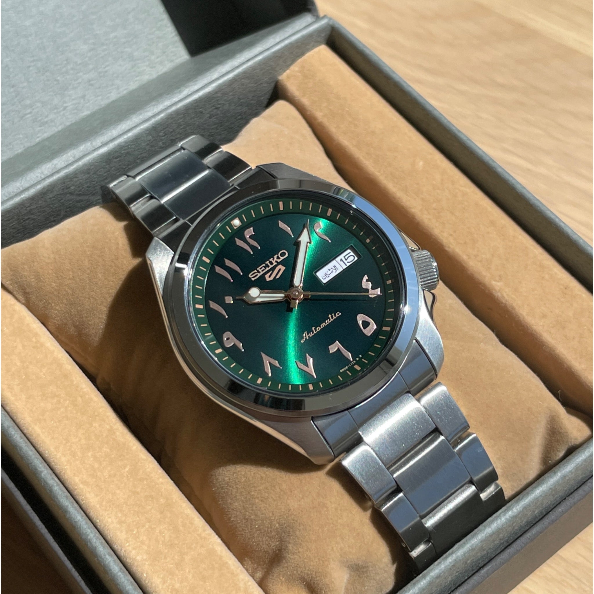 Montre Seiko Arabic Dial Green SRPH49K1 Automatique