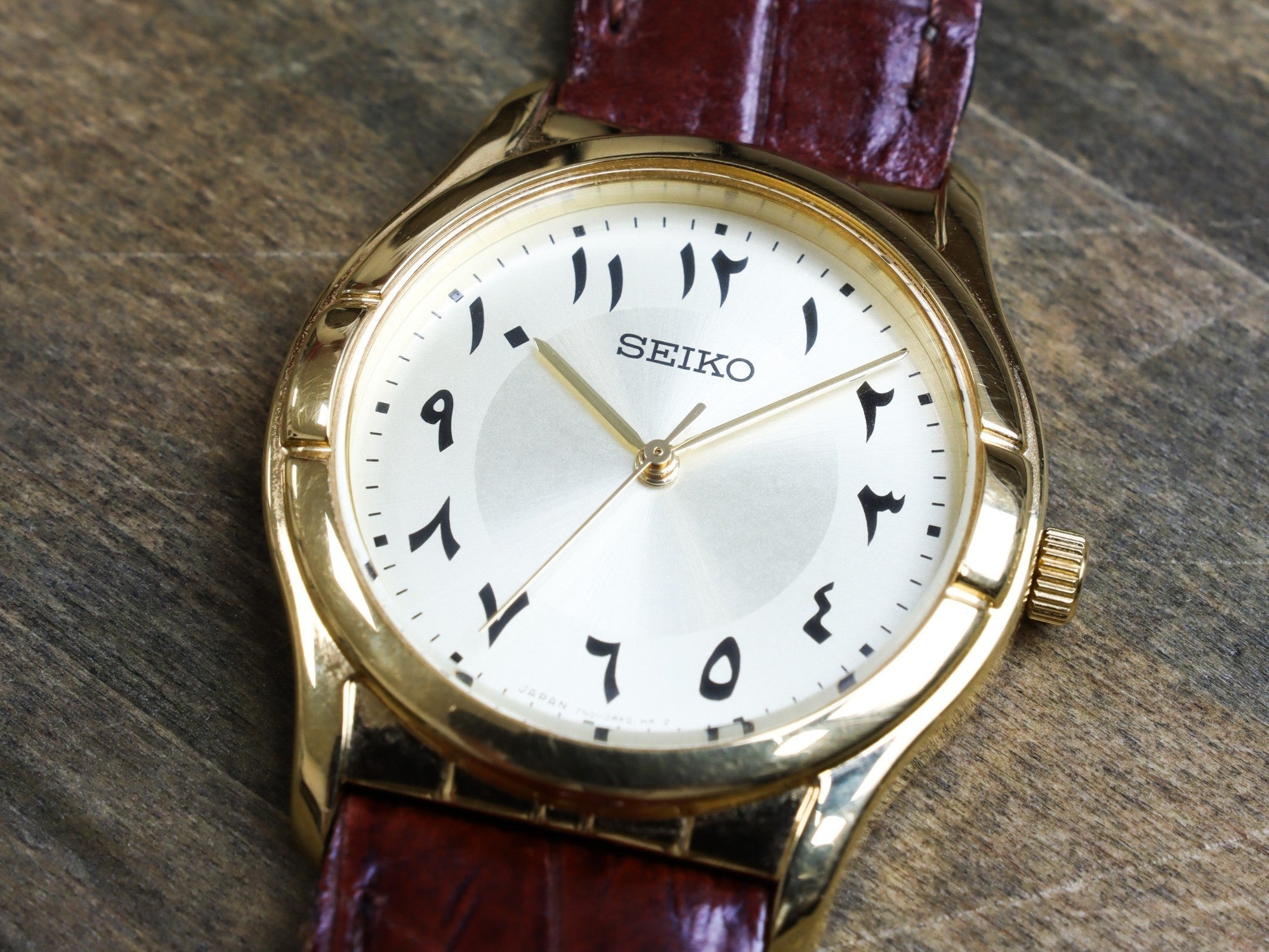 Seiko Arabic Dial SNF574J1 : une rareté absolue