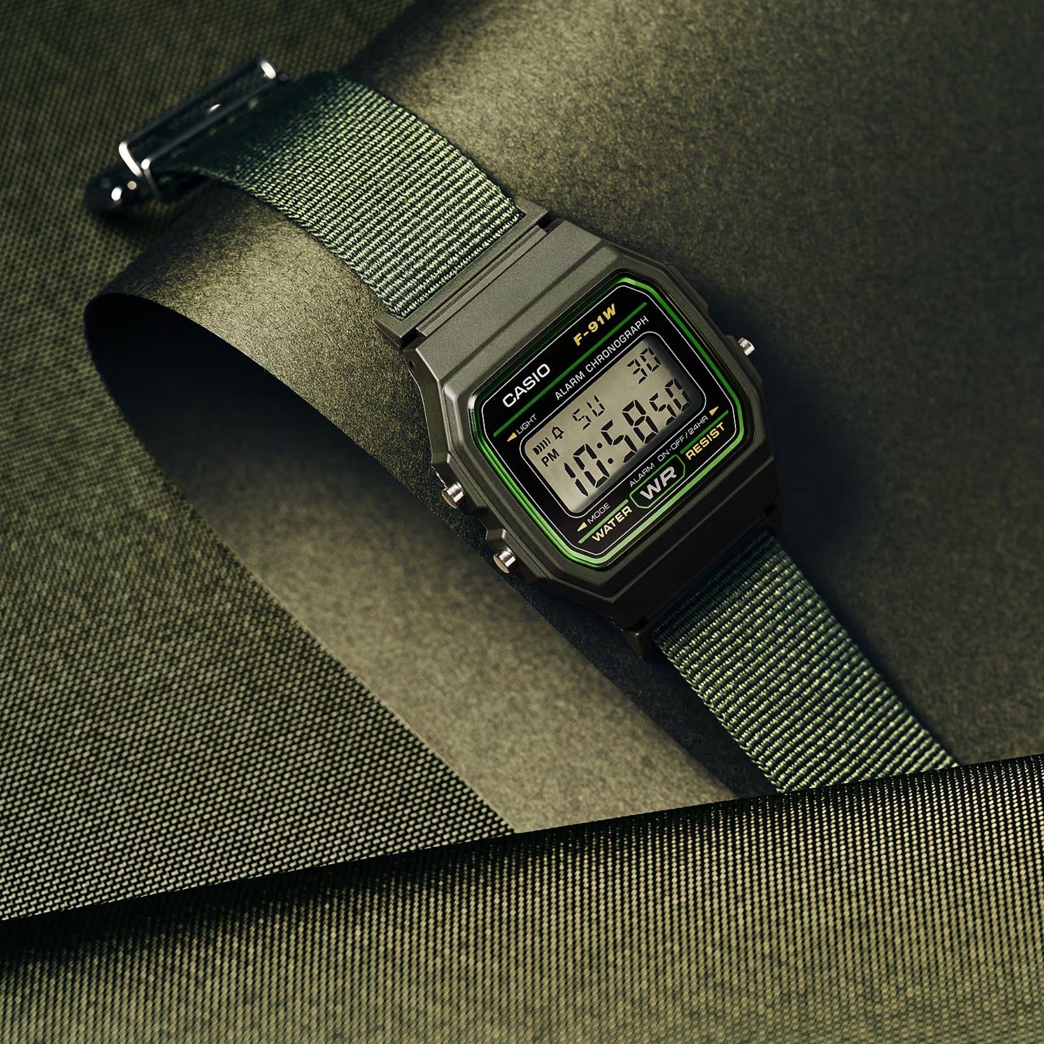 Montre Casio Mixte F-91WF-3A Quartz Digitale Vert