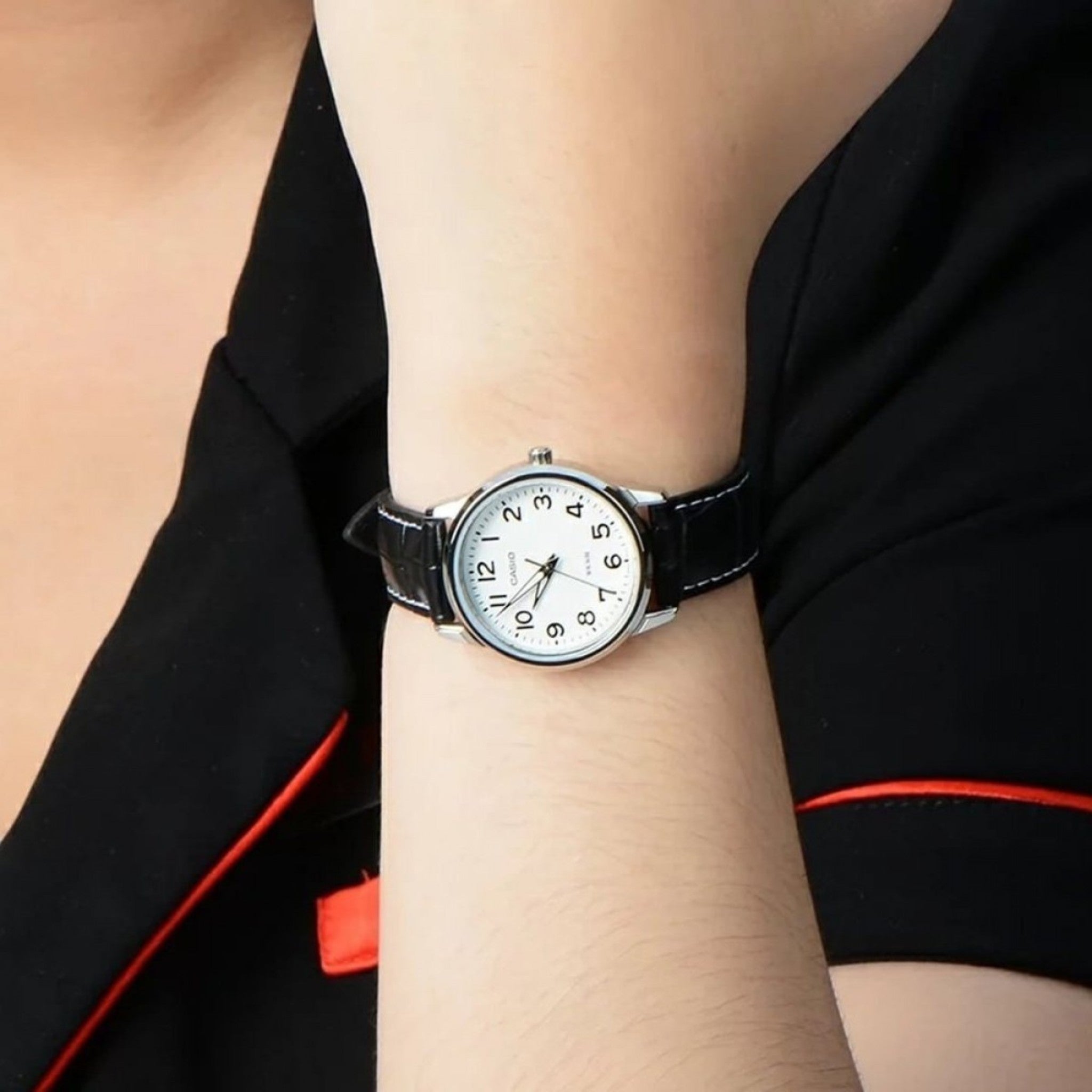 Montre Casio Femme LTP-1303L-7B Argenté