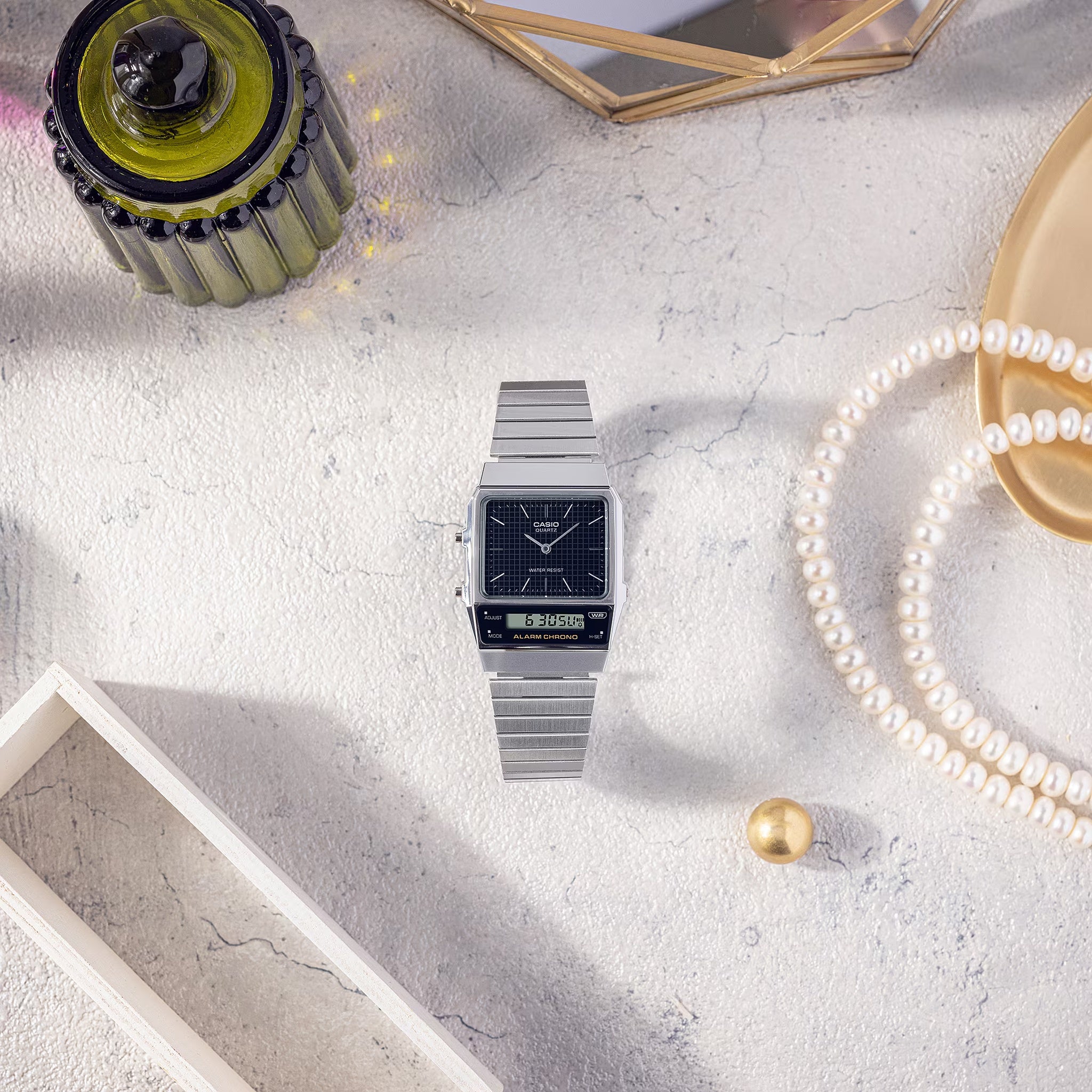 Montre Casio Mixte Vintage AQ-800E-1A Quartz Analogique / Digitale Argent Noir
