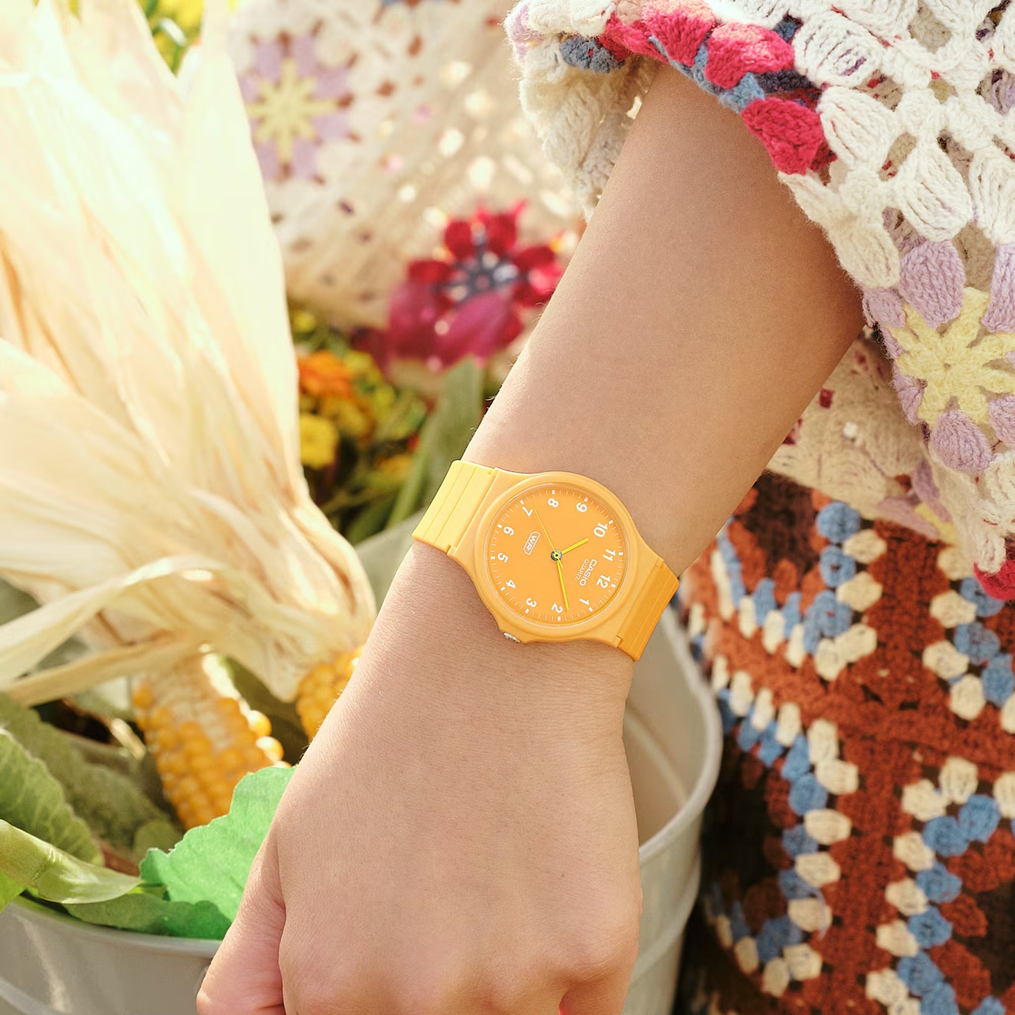 Casio Unisex Watch MQ-24B-9B Quartz Analog Orange