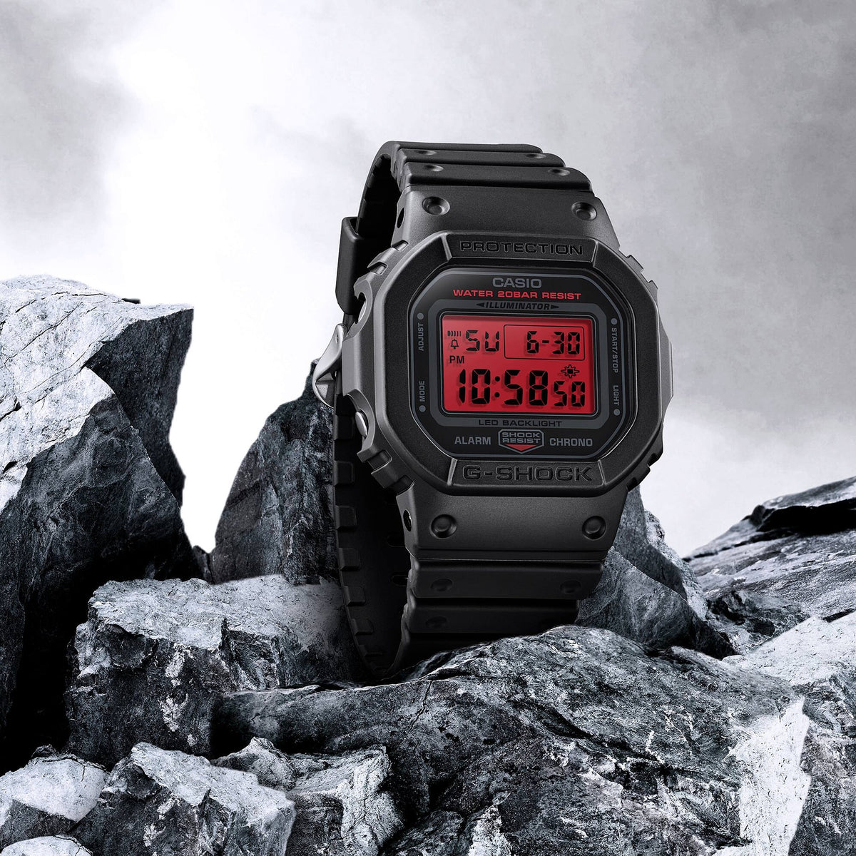 Casio G-Shock DW-5600BBR-1 Herrenuhr Schwarz Rot