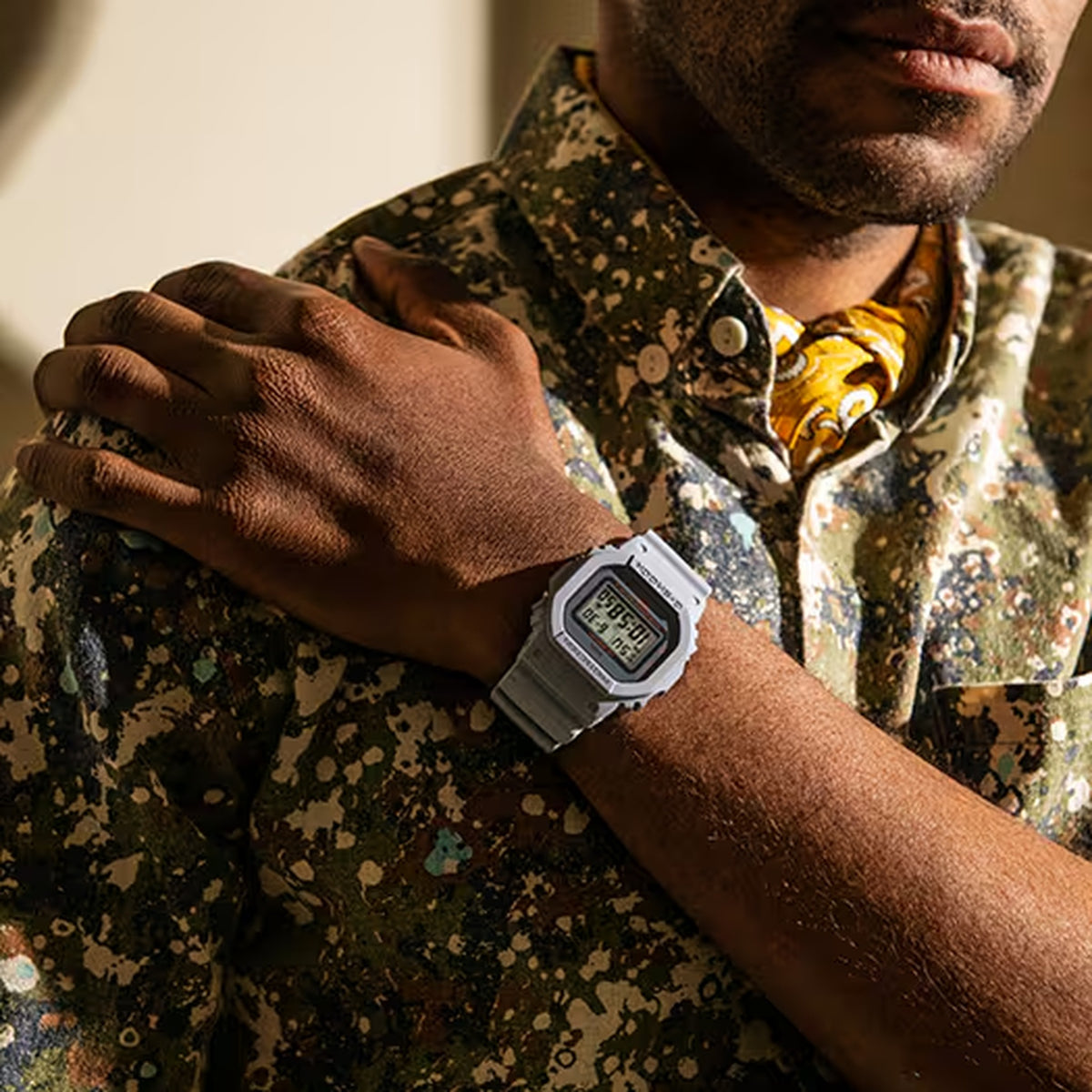 Casio G-Shock DW-5600MNT-8 Herrenuhr Grau