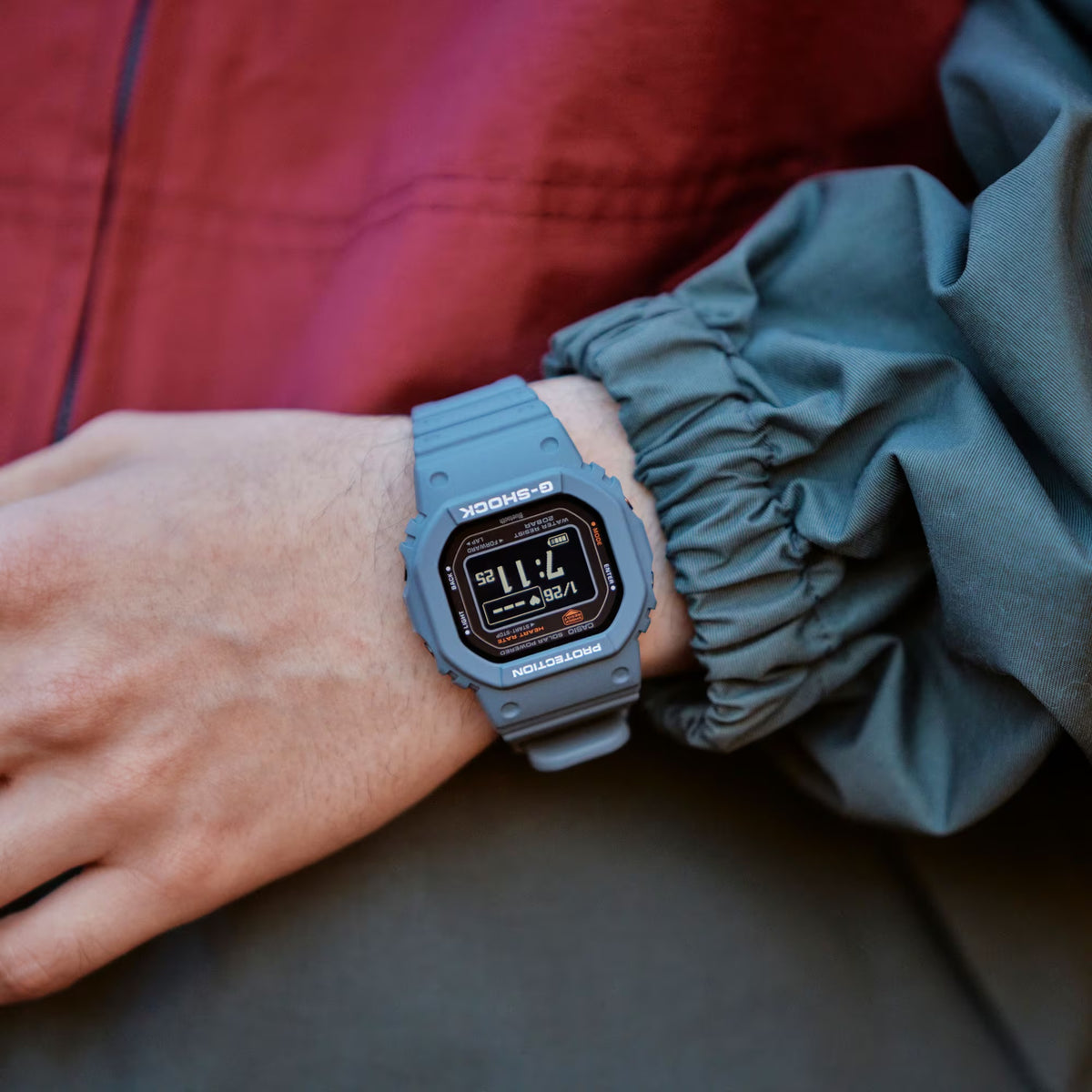 Montre Casio G-Shock Move DW-H5600-2 Solaire Digitale Bleu