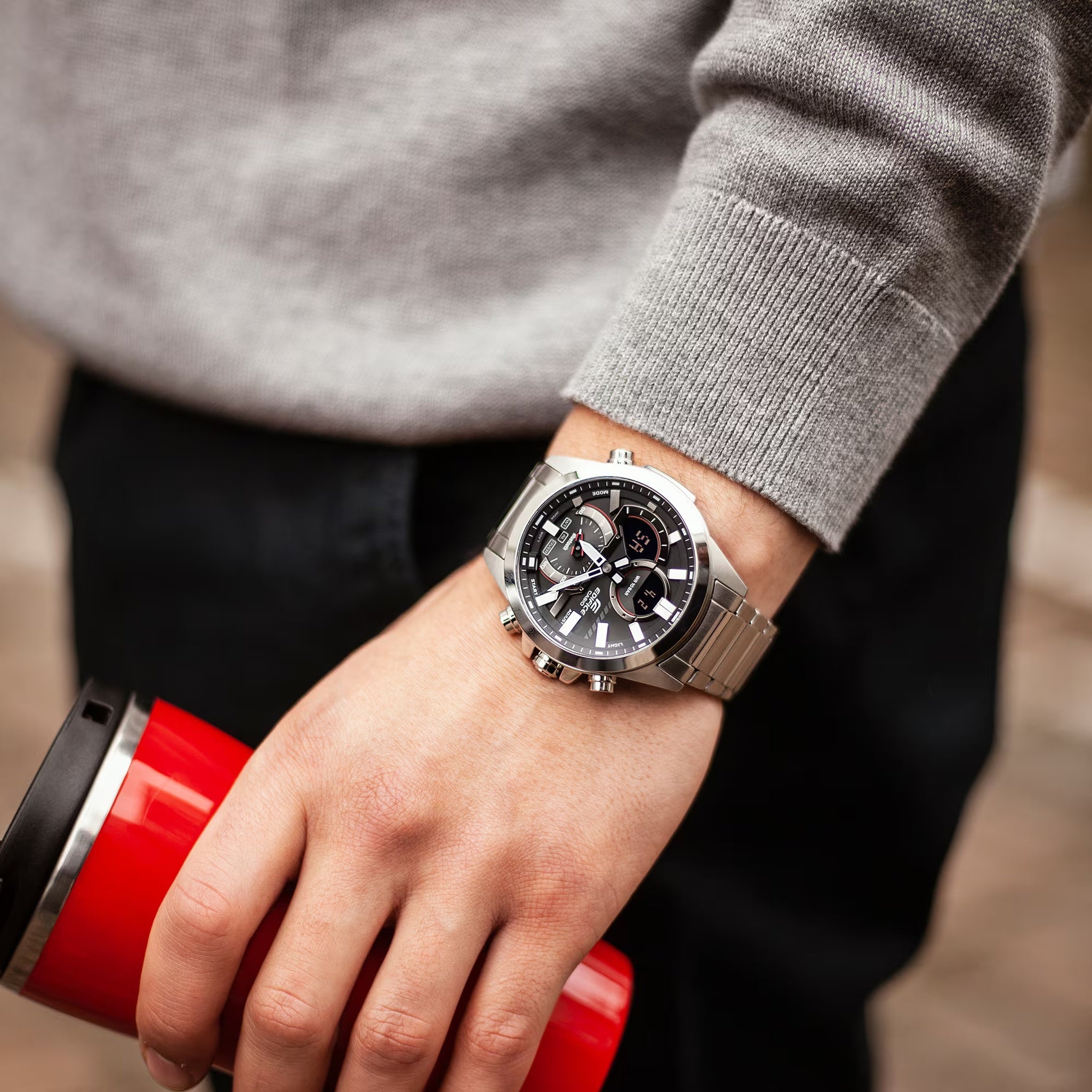 Casio Edifice ECB-30D-1A Herrenuhr Silber Schwarz