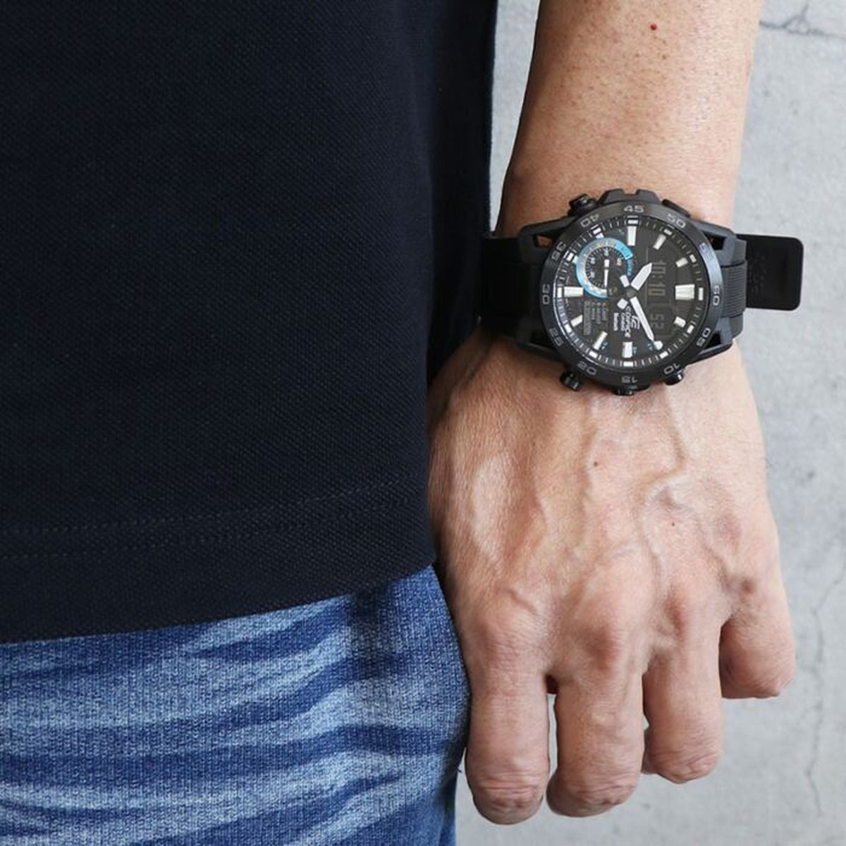 Casio Edifice Sospensione ECB-40PB-1A Analog/Digital Bluetooth Watch