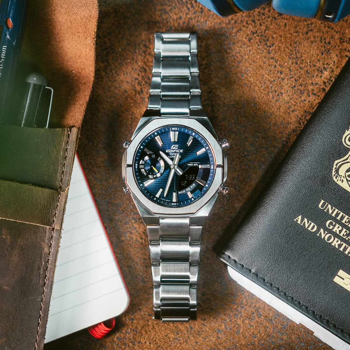 Casio Edifice ECB-S10D-2A Herrenuhr, Silber, Blau