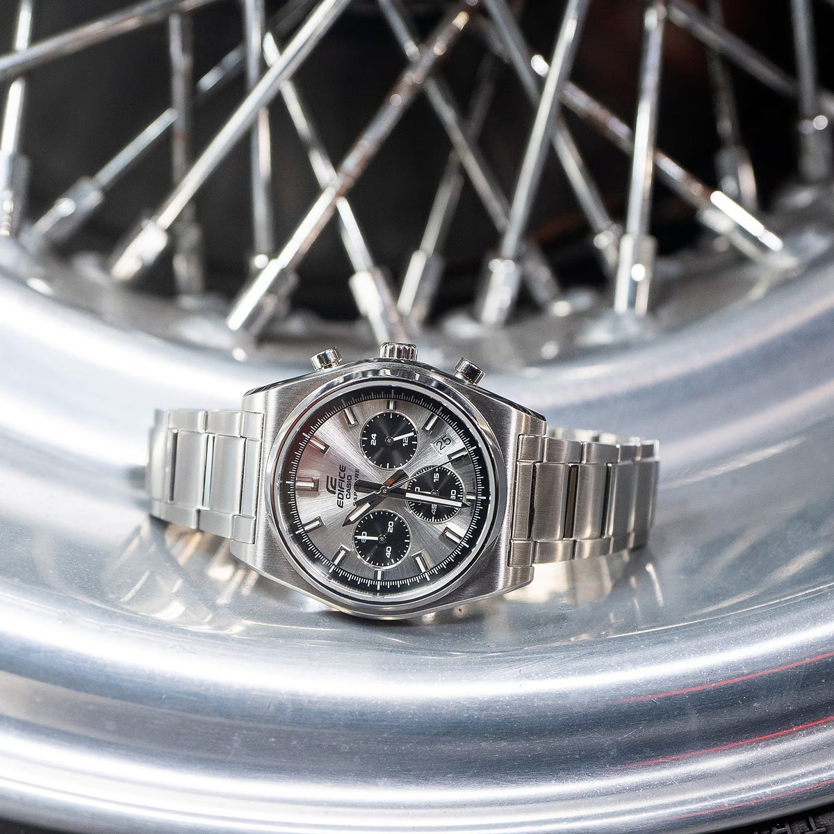 Casio Edifice EFB-730D-7A Herrenuhr Silber Grau
