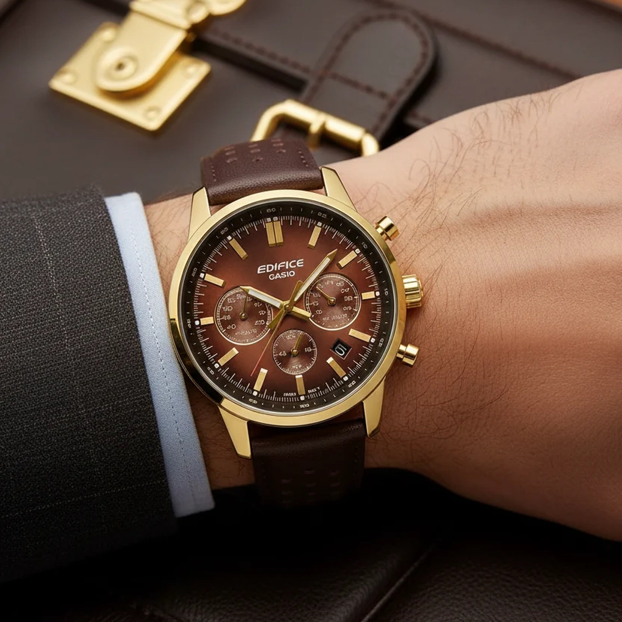 Casio Edifice EFR-575CL-5A Herrenuhr Gold Braun