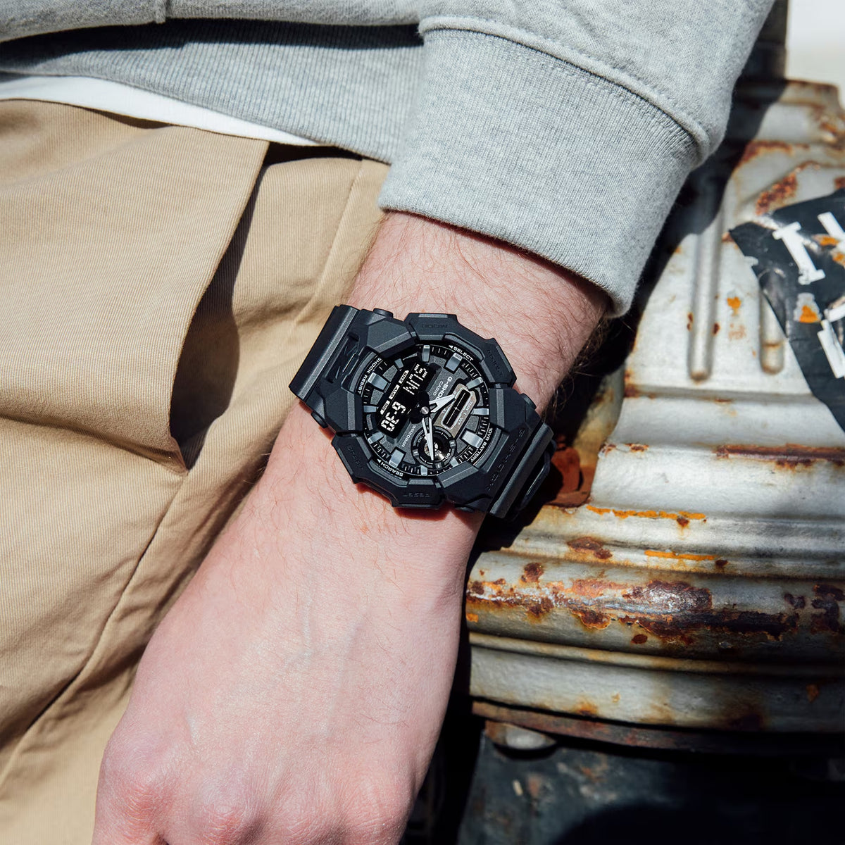 Casio G-Shock GA-010-1A1 Herrenuhr Schwarz