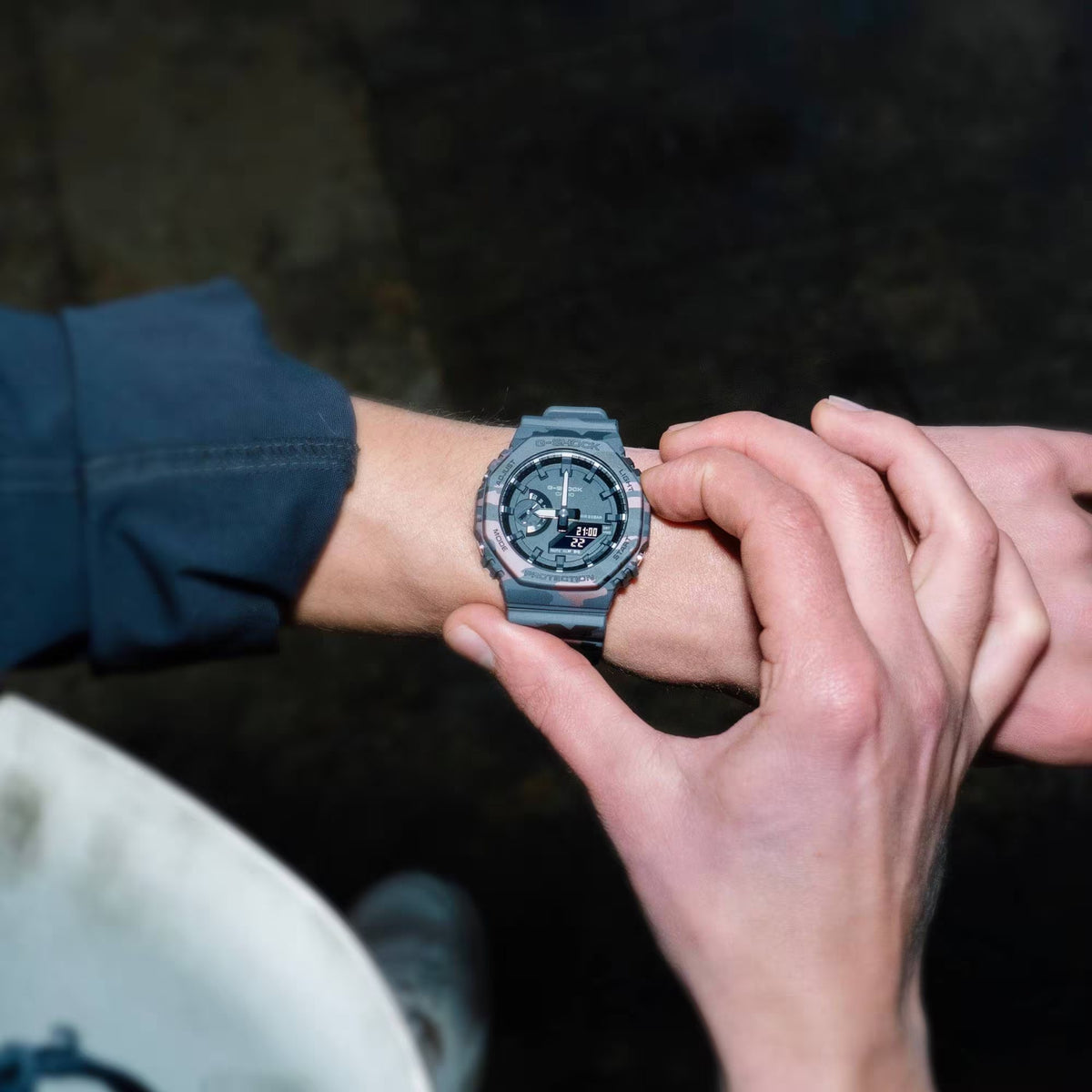 Casio G-Shock GA-2100CM-8A Herrenuhr Camouflage