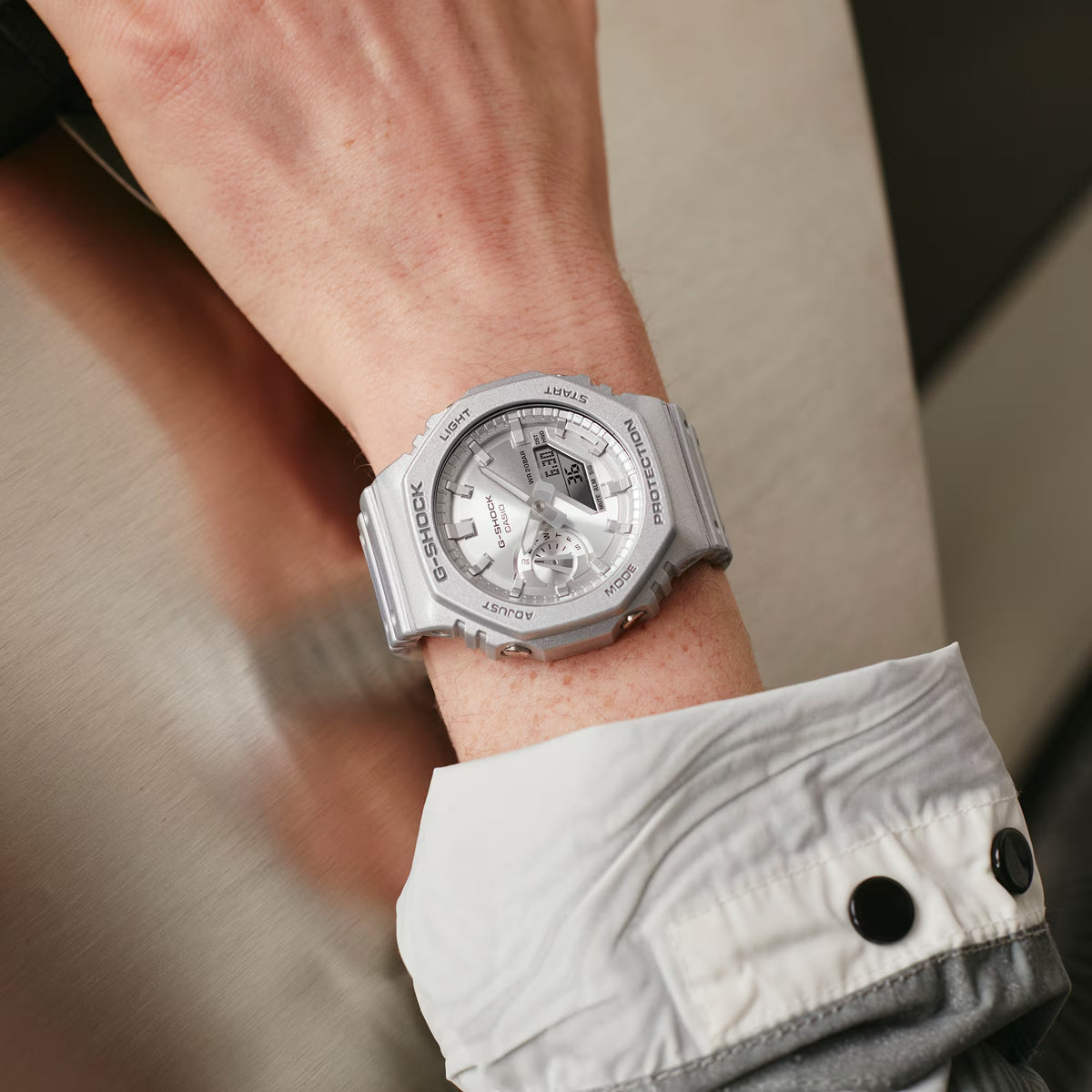 Casio G-Shock GA-2100FF-8A Herrenuhr Silber