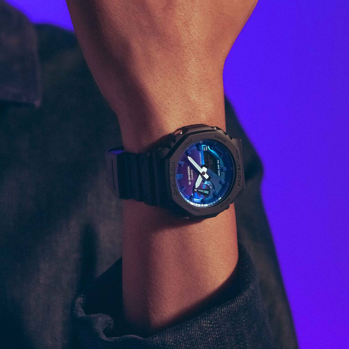 Casio G-Shock GA-2100FL-1A Herrenuhr Schwarz Violett Blau