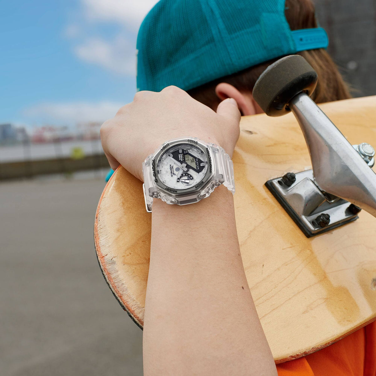 Casio G-Shock GA-2140RX-7A Herrenuhr Transparent Grau