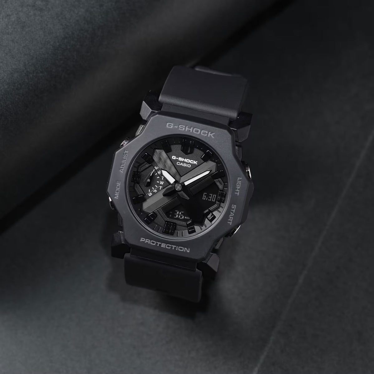 Casio G-Shock GA-2300-1A Herrenuhr Schwarz