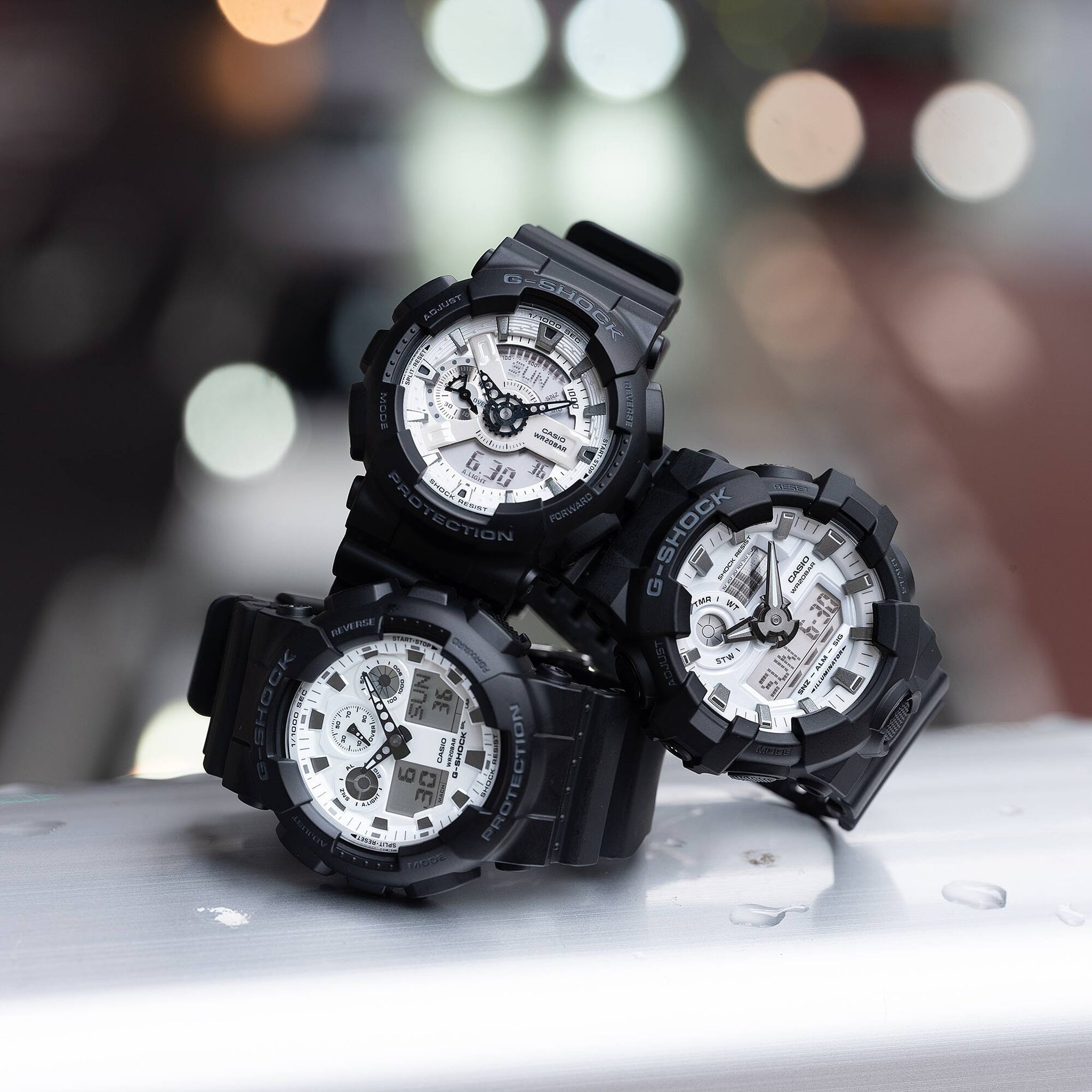 Montre Casio G-Shock GA-700WD-1A Homme Noir Blanc